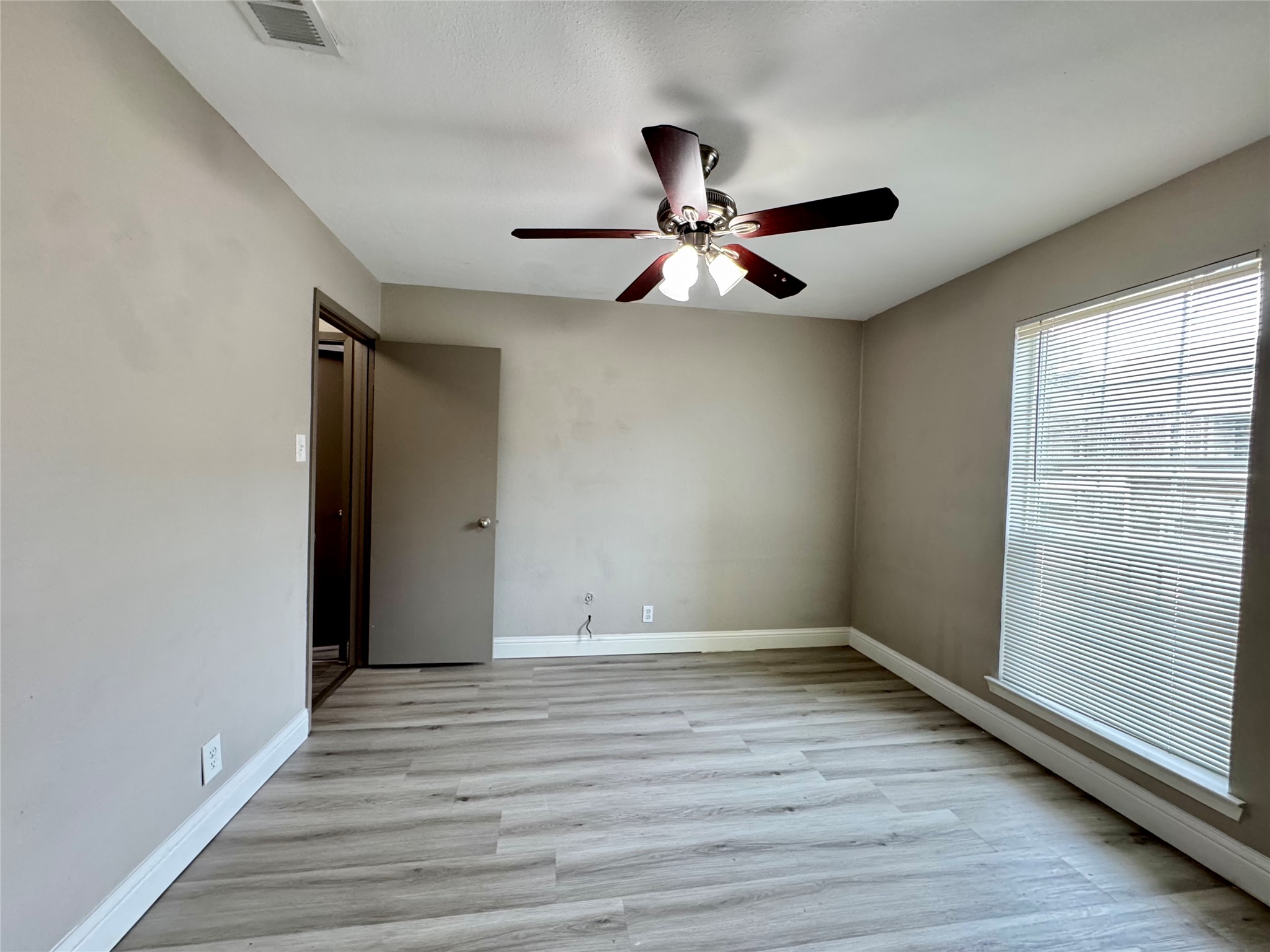 5981 Arapaho Road Dallas TX 75248