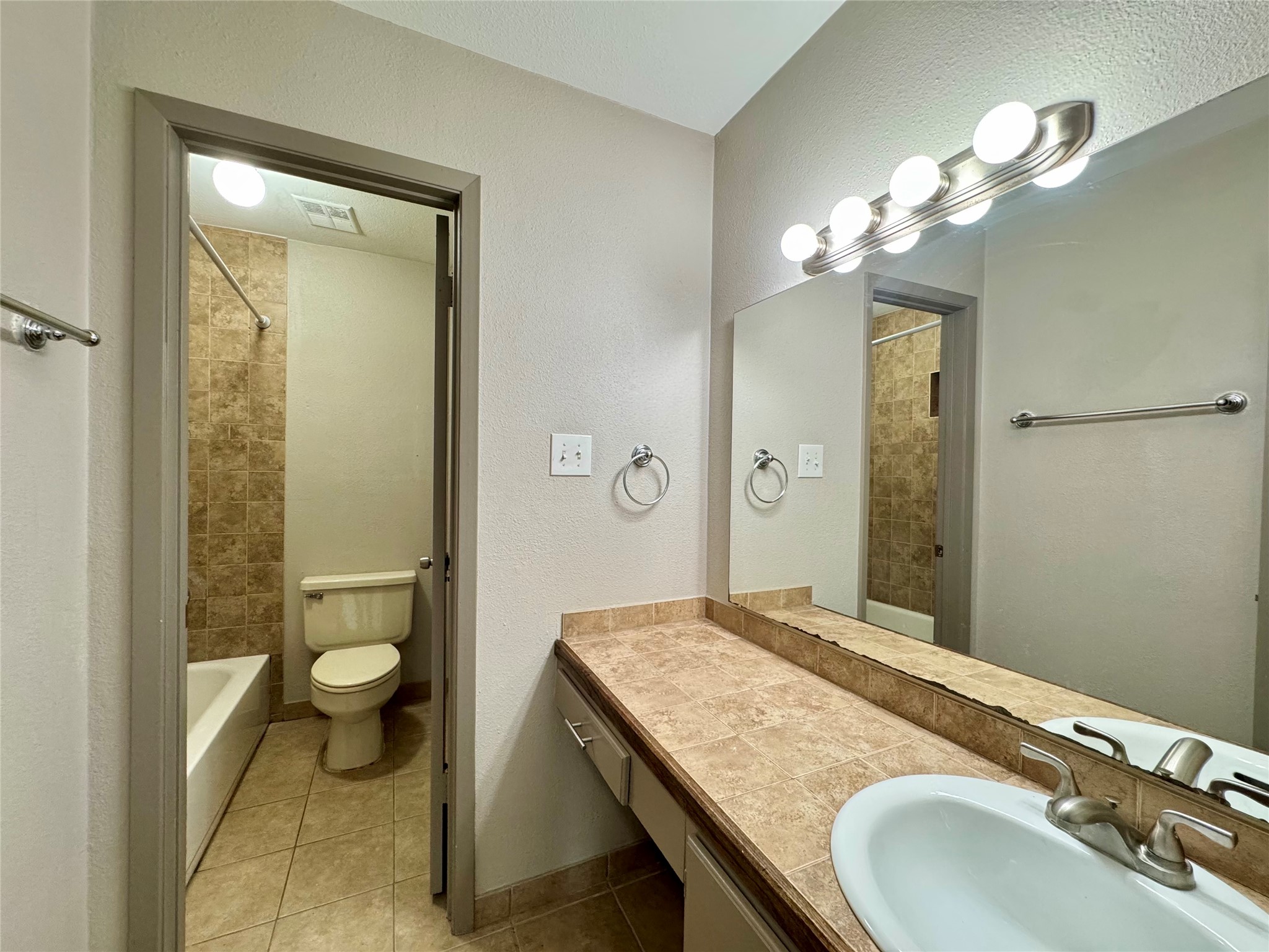 5981 Arapaho Road Dallas TX 75248