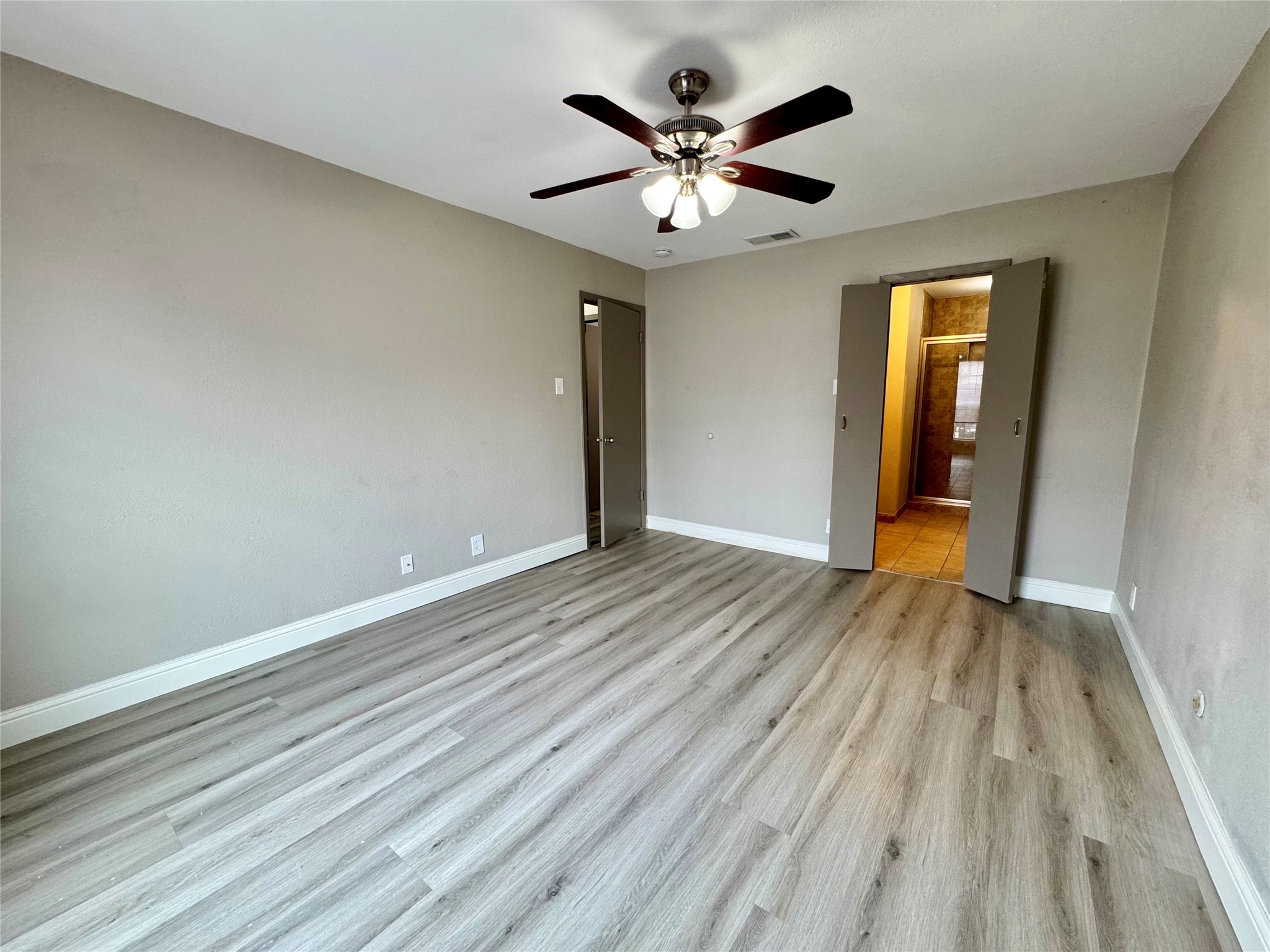 5981 Arapaho Road Dallas TX 75248