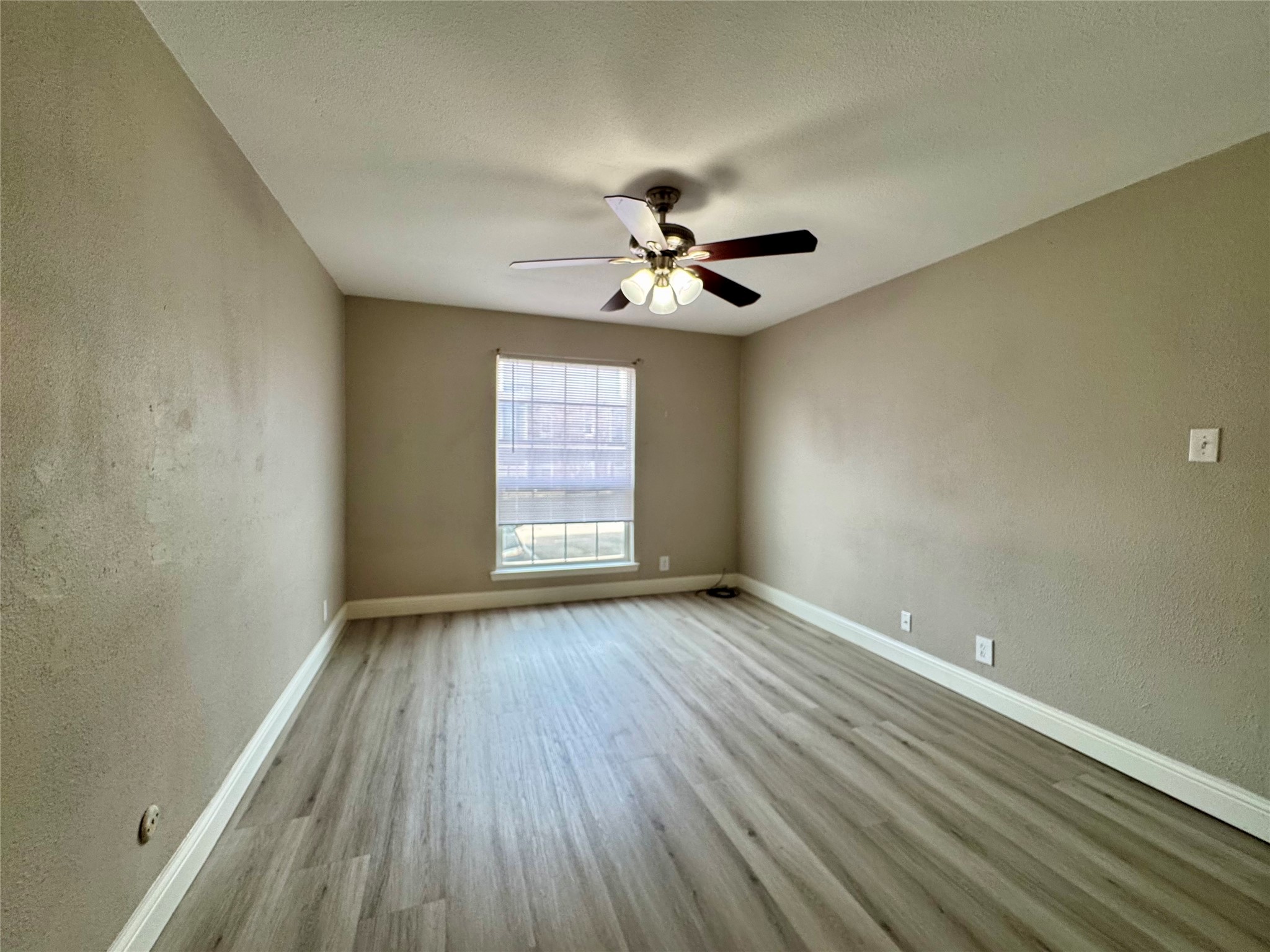 5981 Arapaho Road Dallas TX 75248