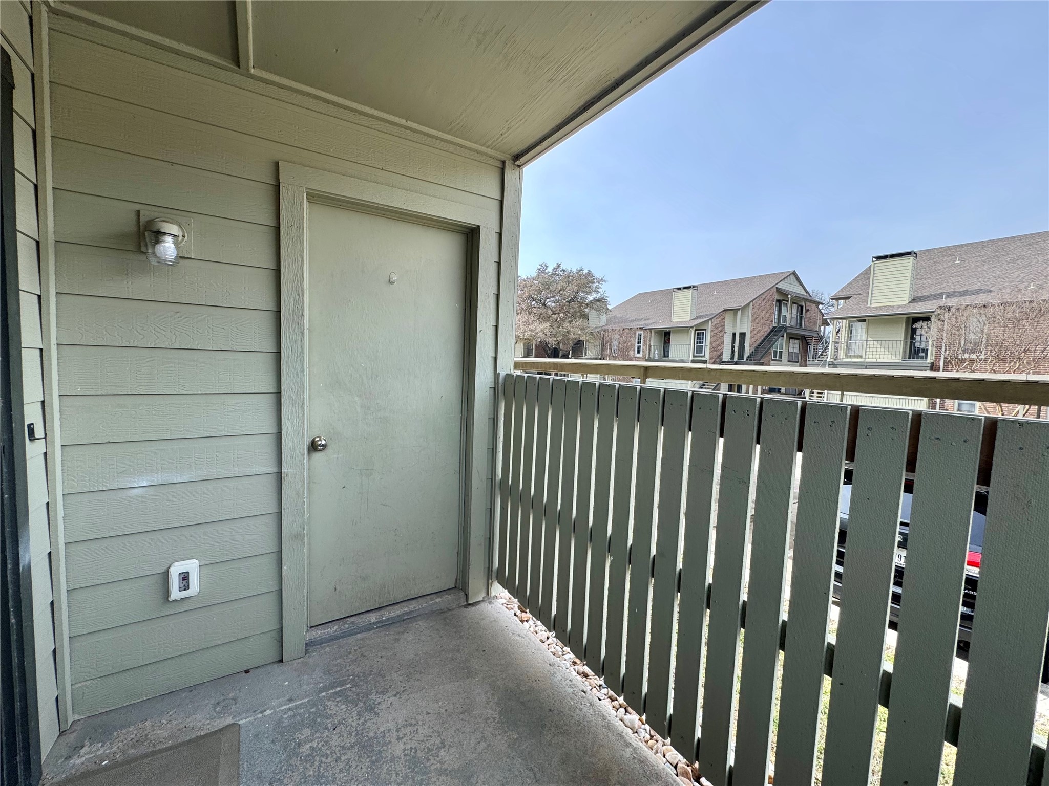 5981 Arapaho Road Dallas TX 75248