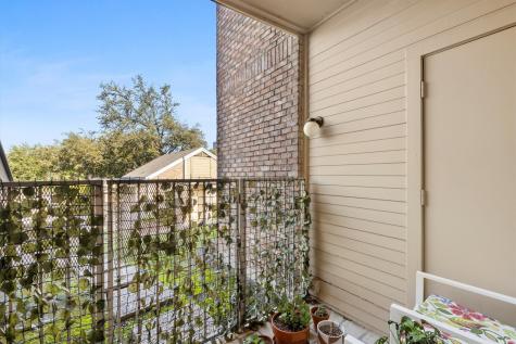 3550 Country Square Drive Carrollton TX 75006