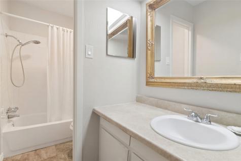 5311 Fleetwood Oaks Avenue Dallas TX 75235