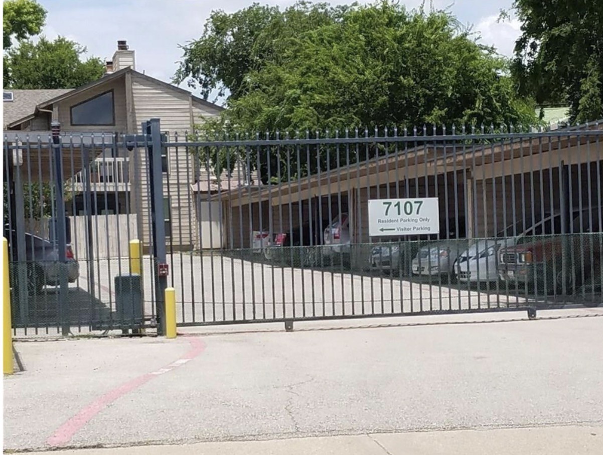 7107 Holly Hill Drive Dallas TX 75231