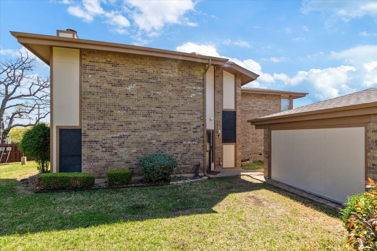 7 Dewberry Court Bedford TX 76021