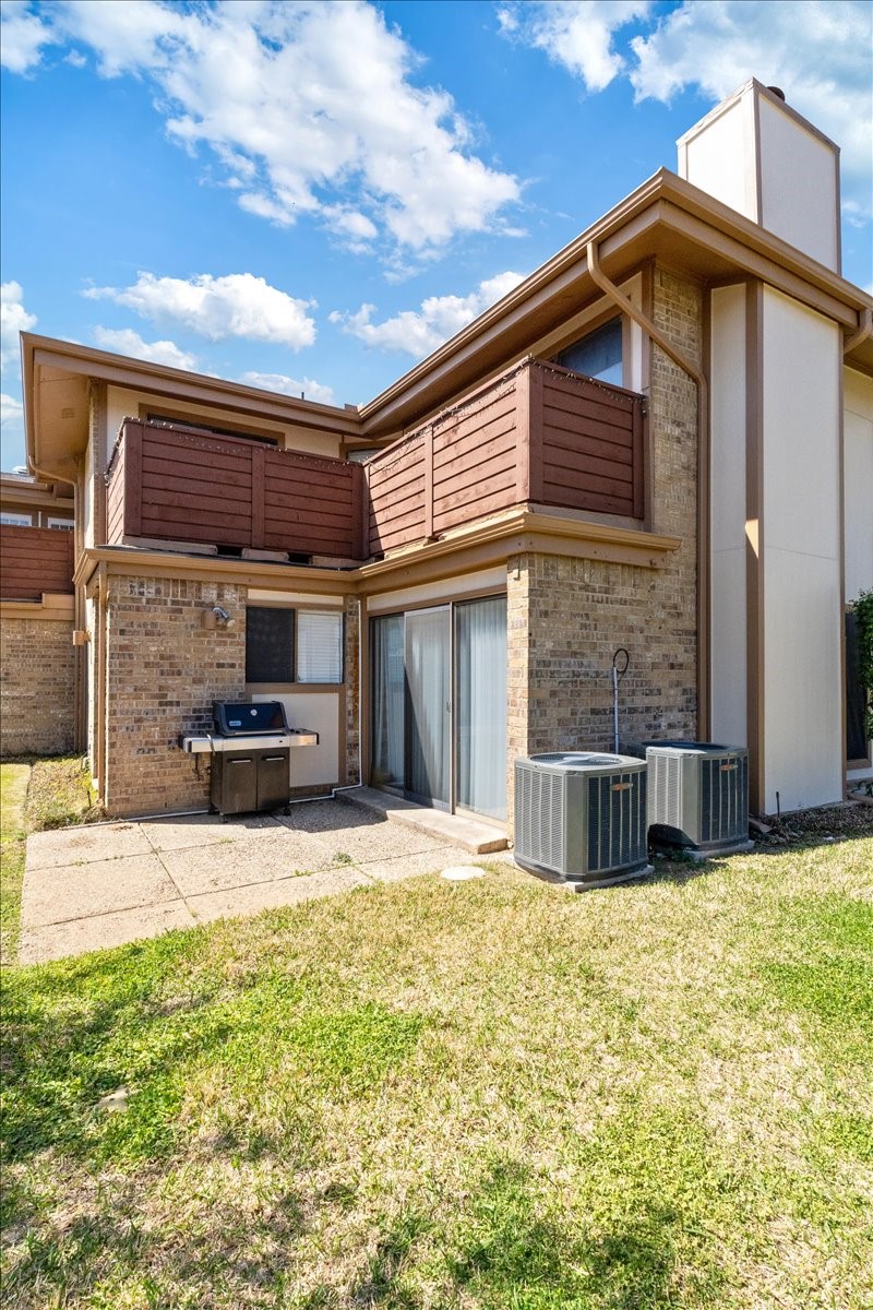 7 Dewberry Court Bedford TX 76021