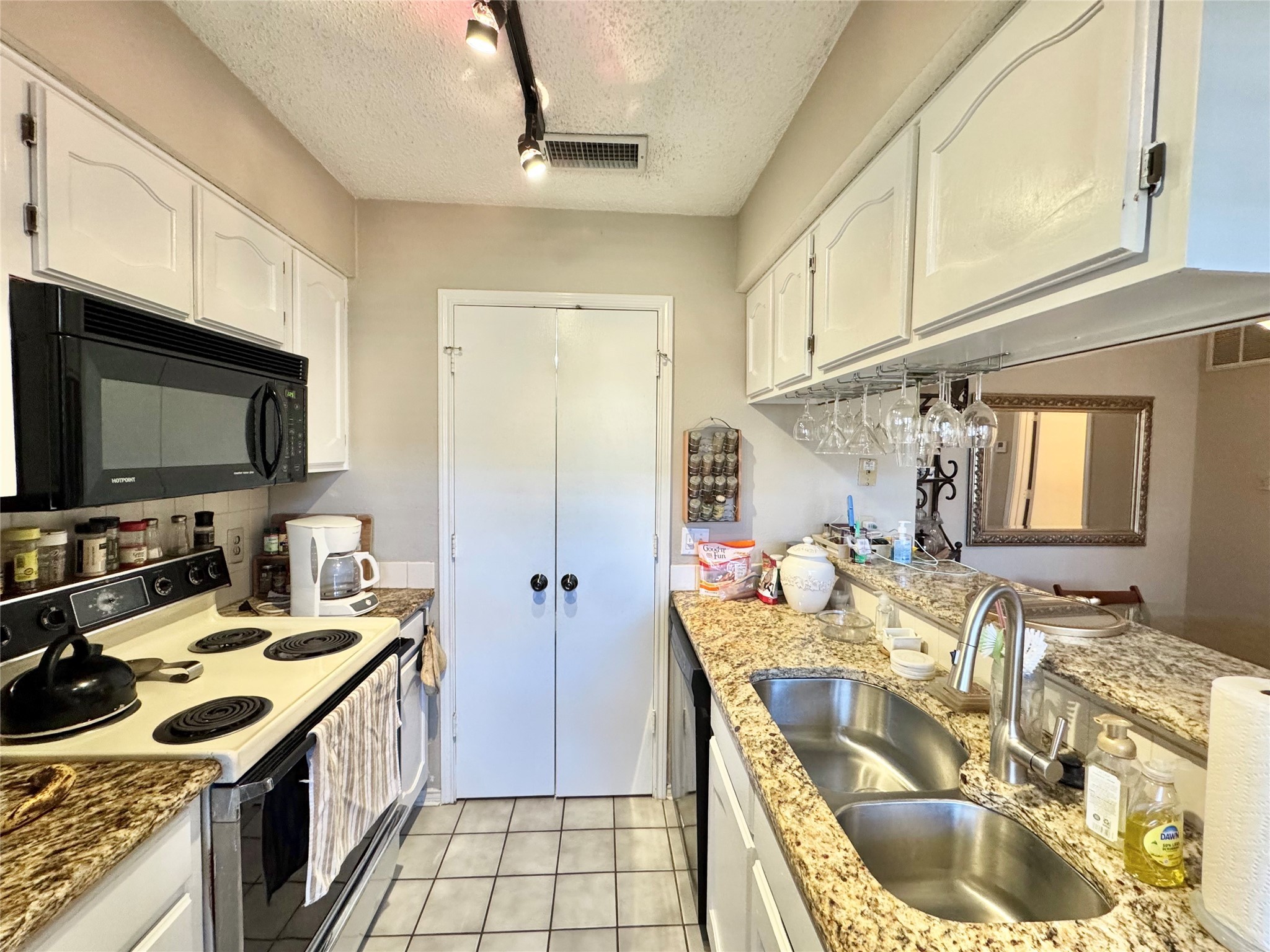 1415 Meadowood Village Drive Fort Worth TX 76120