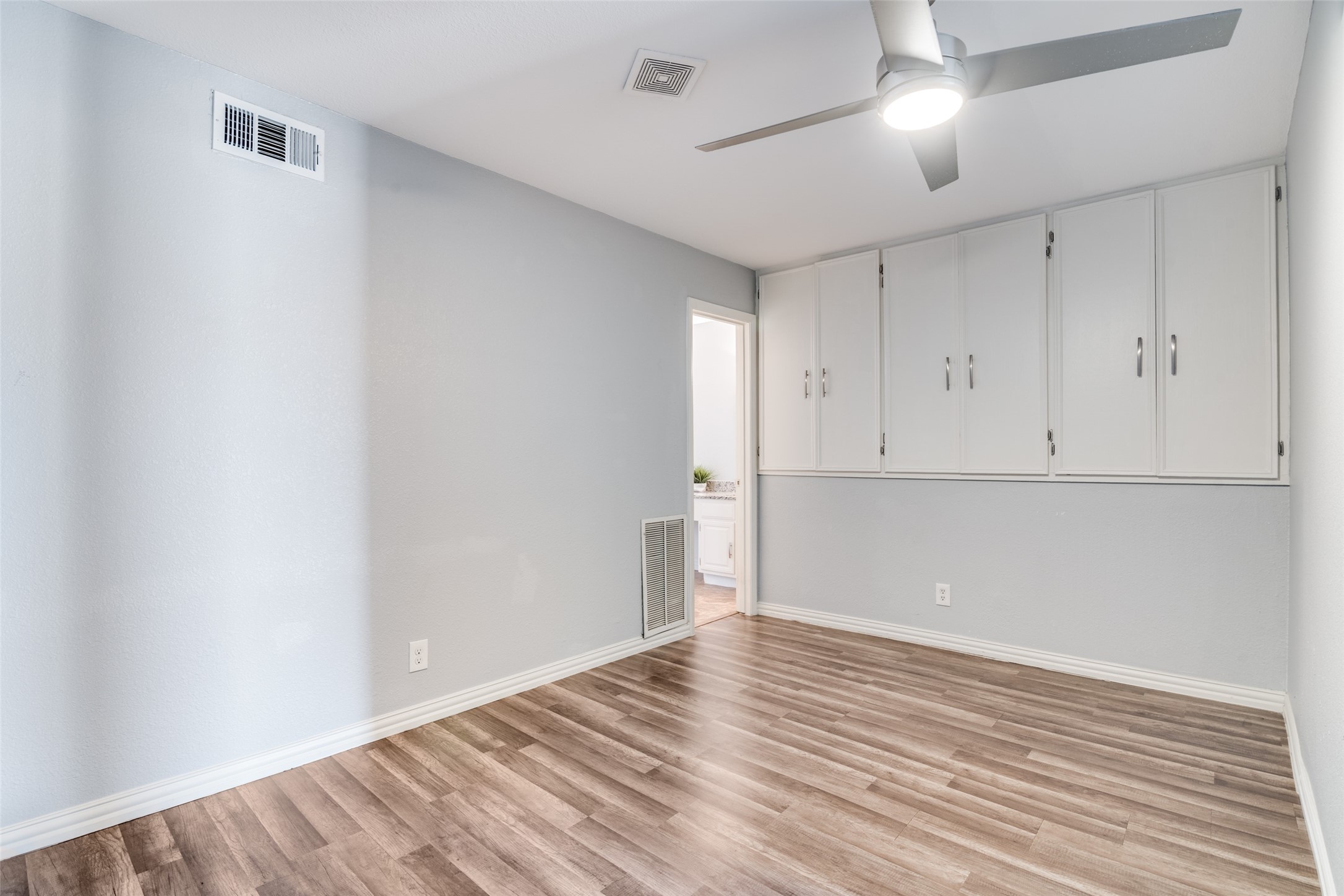 438 Yacht Club Drive Rockwall TX 75032