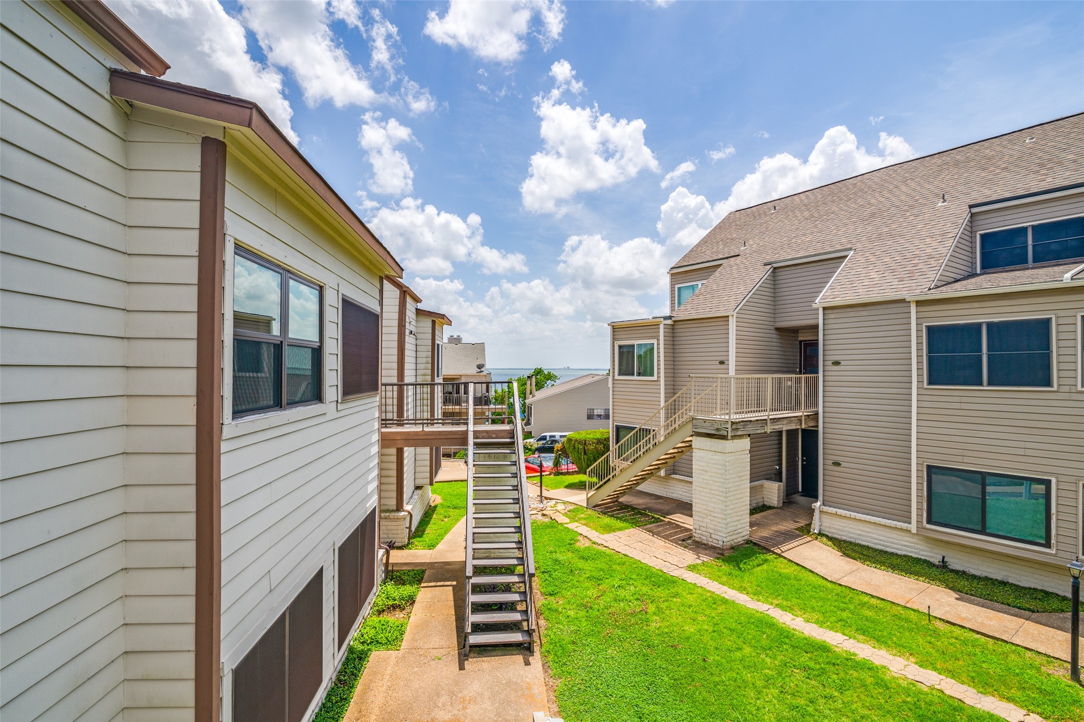 438 Yacht Club Drive Rockwall TX 75032