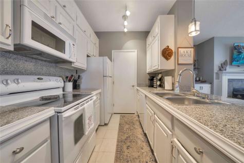 2164 Tanglewood Boulevard Pottsboro TX 75076
