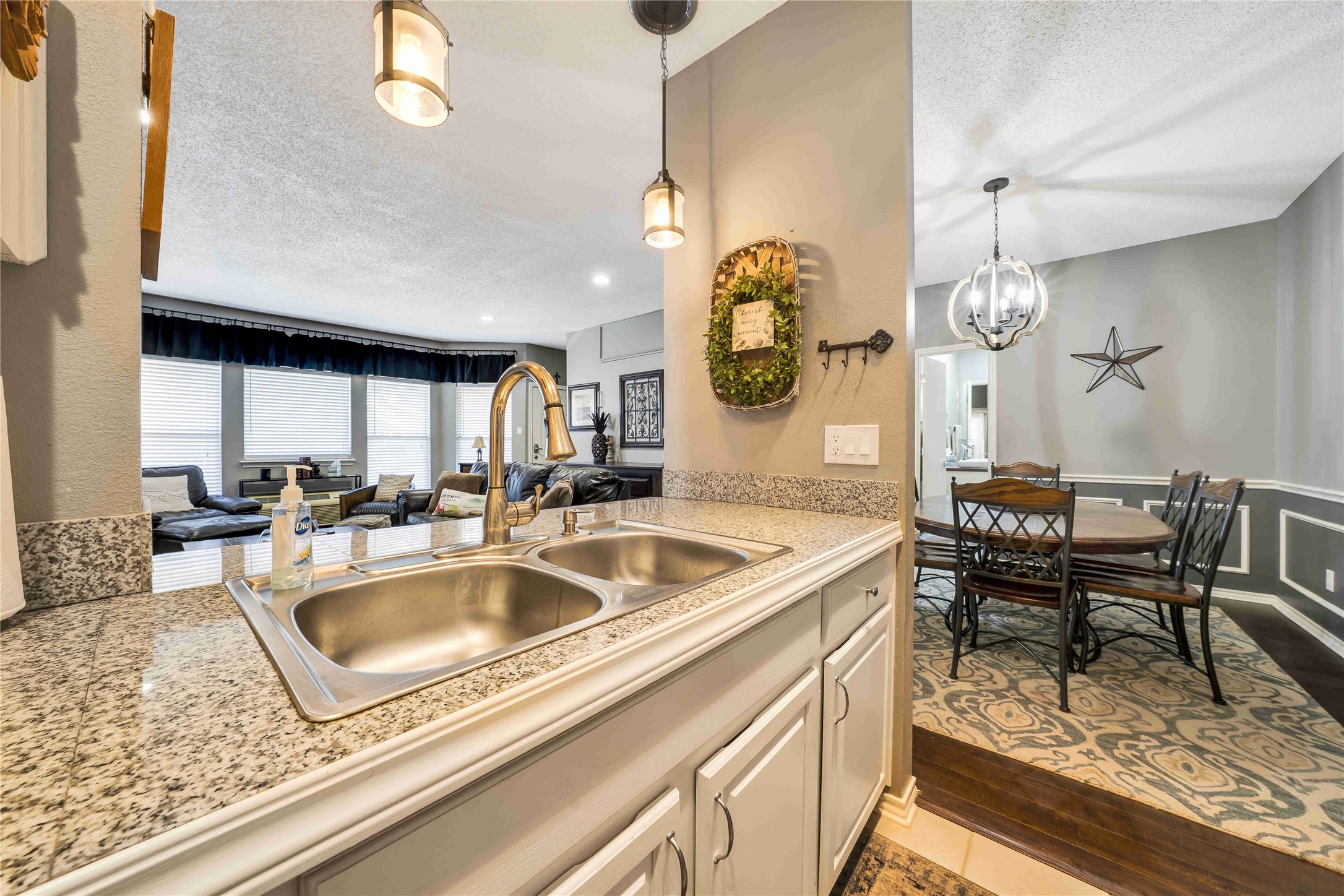 2164 Tanglewood Boulevard Pottsboro TX 75076
