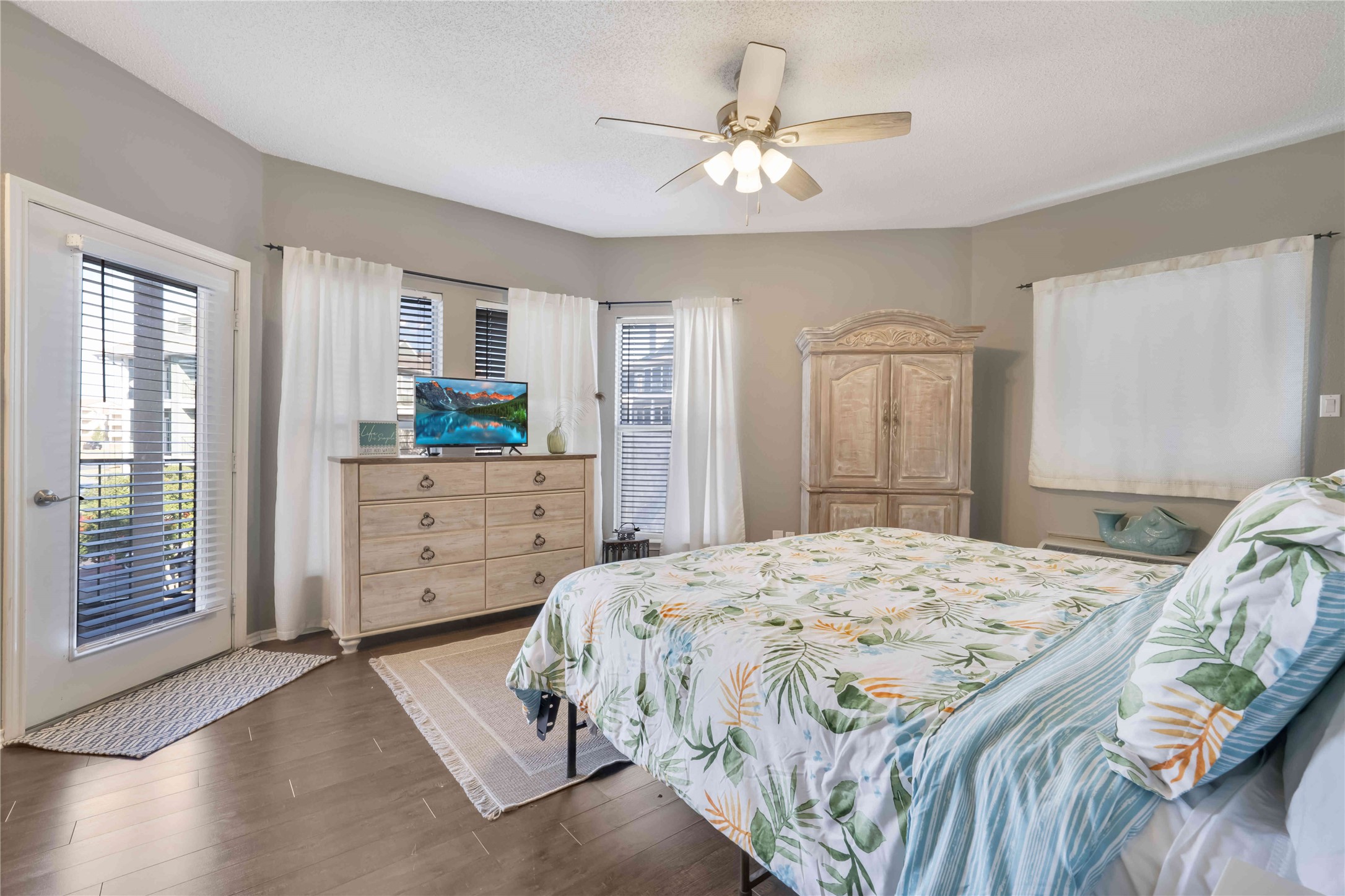 2164 Tanglewood Boulevard Pottsboro TX 75076