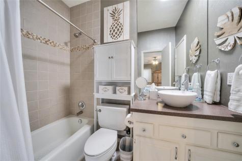 2164 Tanglewood Boulevard Pottsboro TX 75076