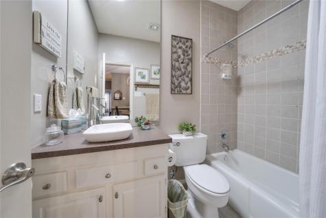 2164 Tanglewood Boulevard Pottsboro TX 75076