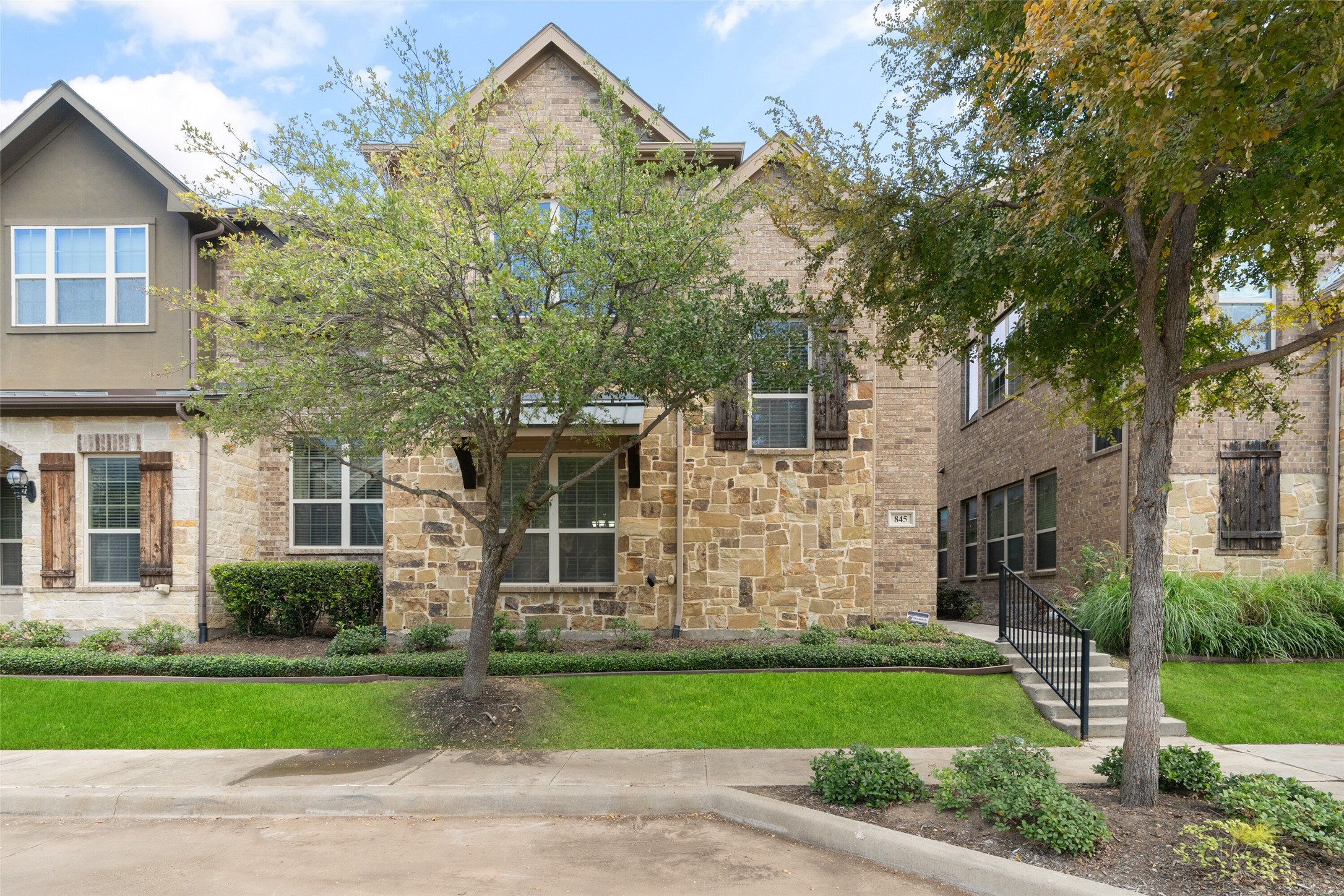 845 Rohan Drive Richardson TX 75081