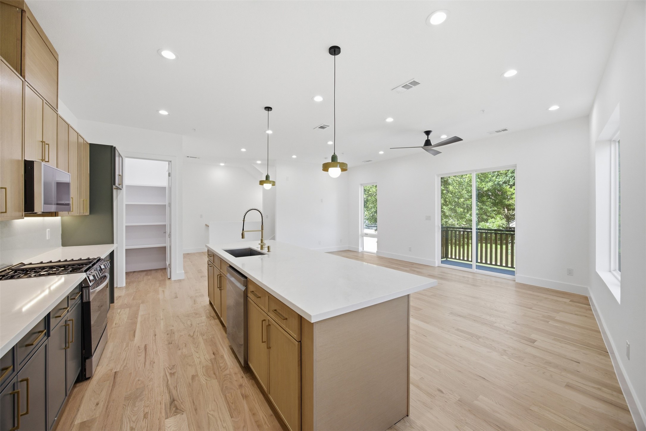 4605 Belmont Avenue Dallas TX 75204