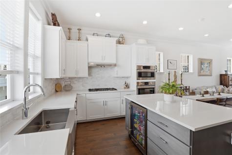 7333 Valley View Lane Dallas TX 75240