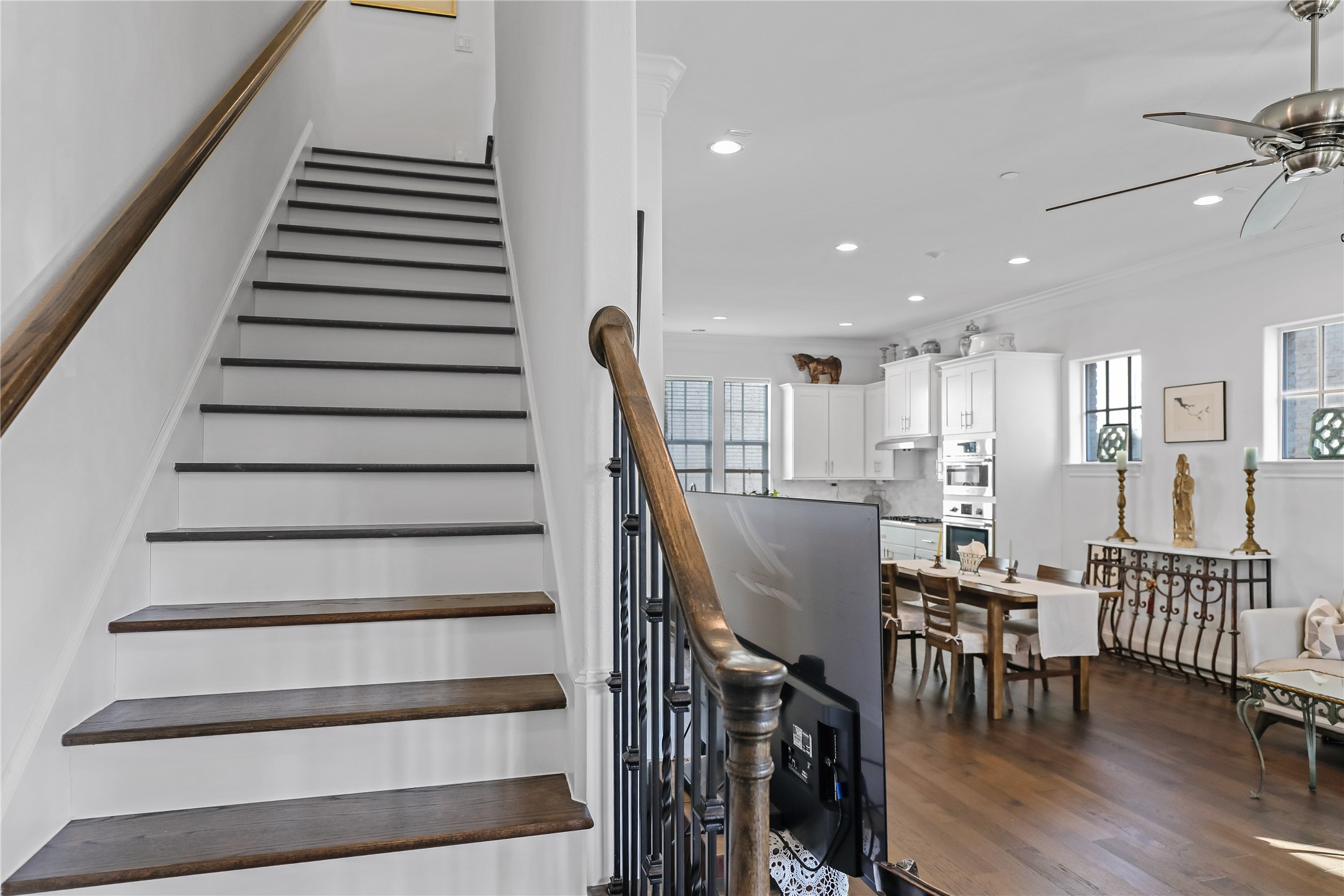 7333 Valley View Lane Dallas TX 75240