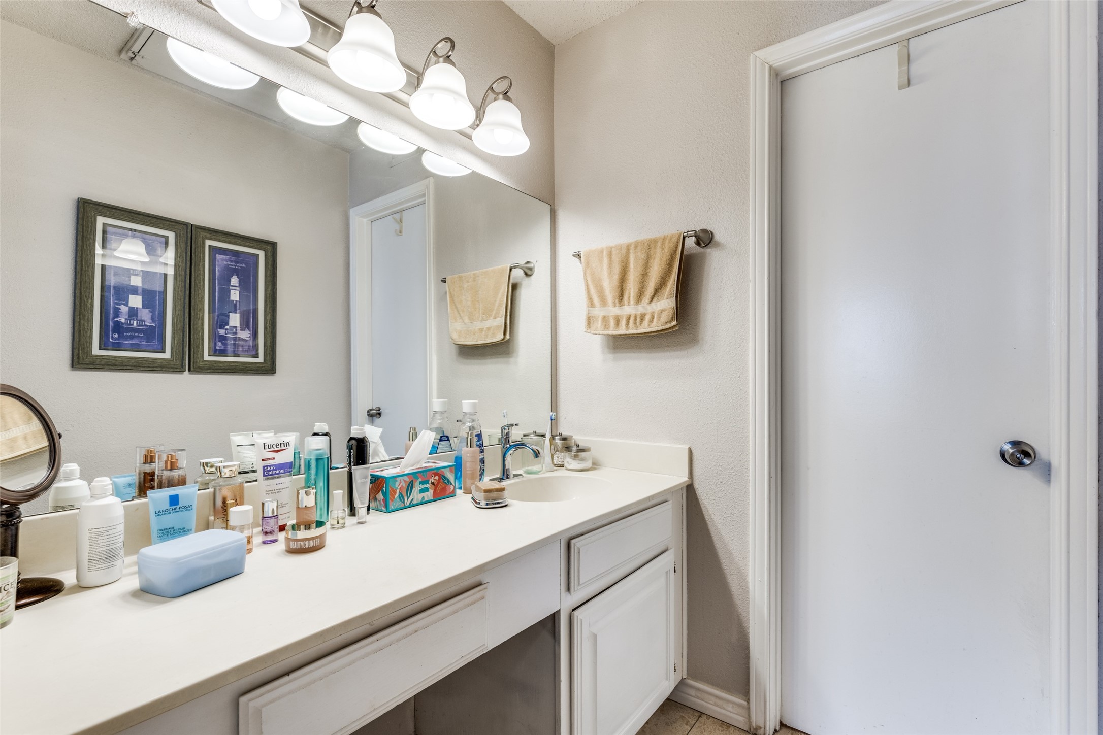 2103 Park Willow Lane Arlington TX 76011