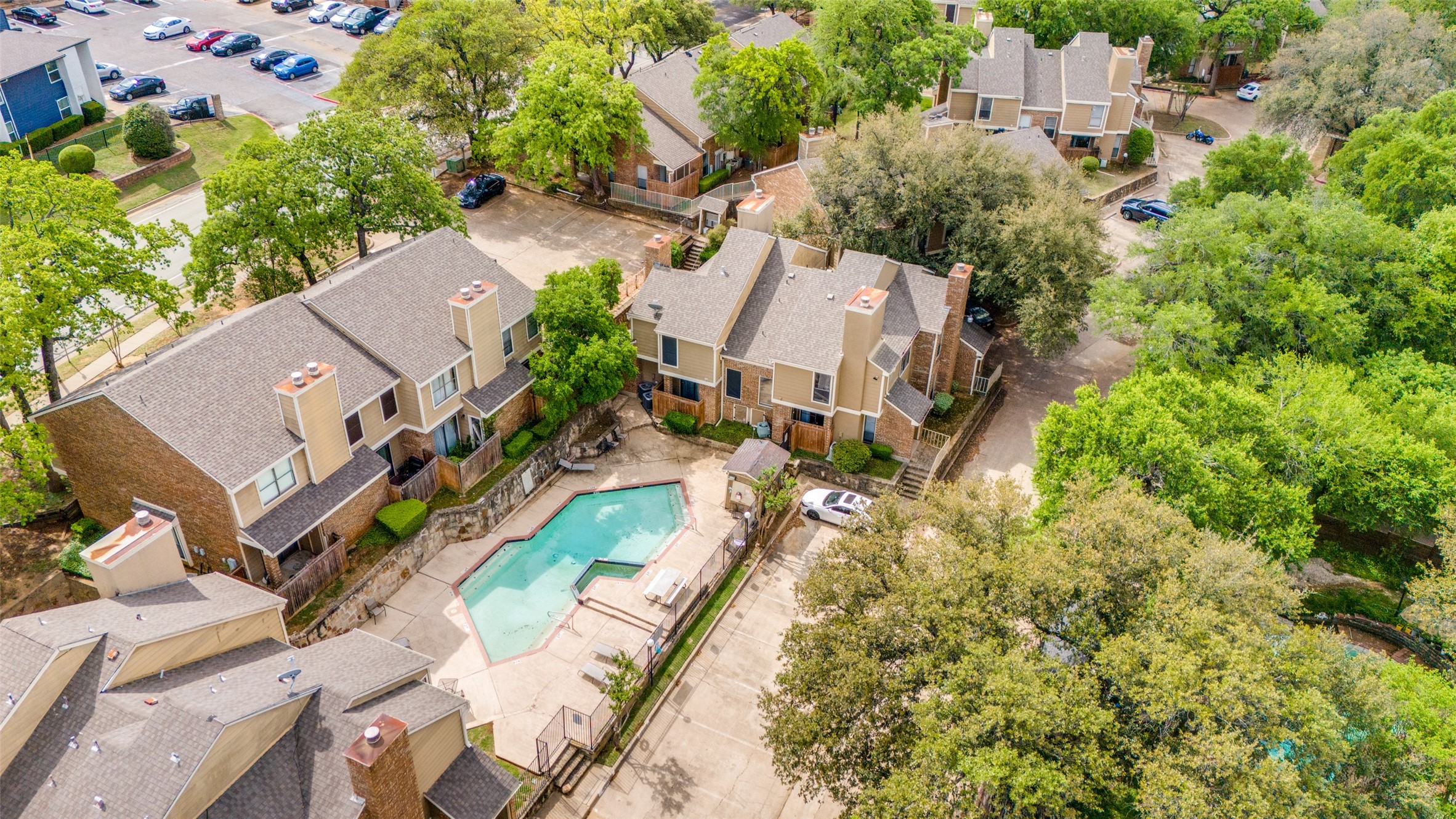 2103 Park Willow Lane Arlington TX 76011