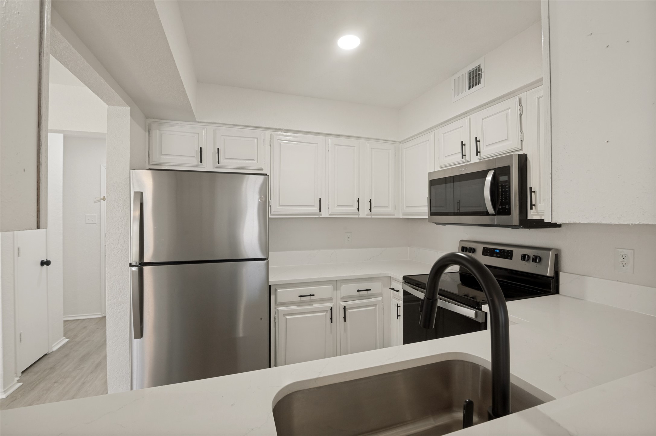 2312 Sherry Street Arlington TX 76014