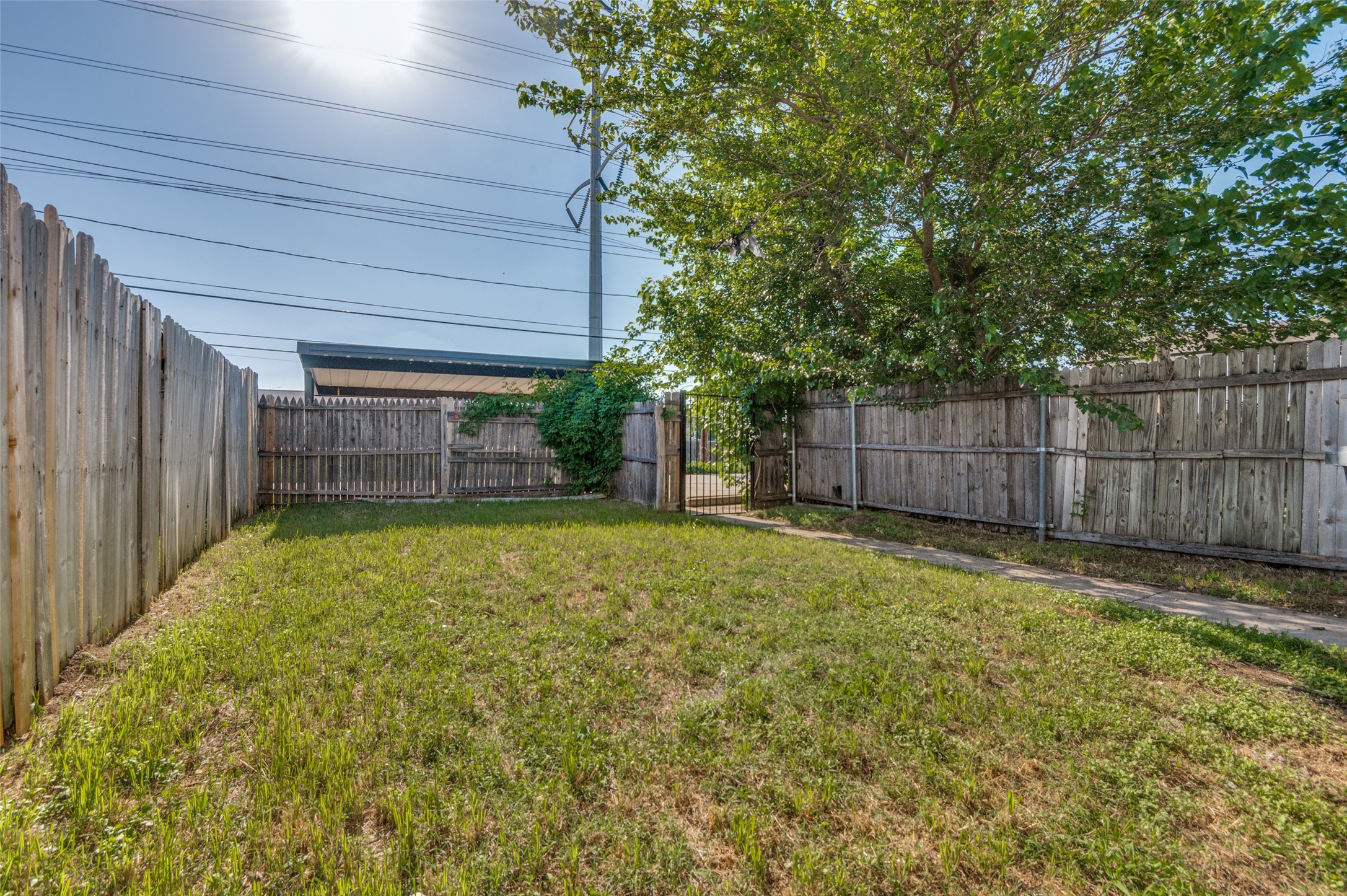 2312 Sherry Street Arlington TX 76014