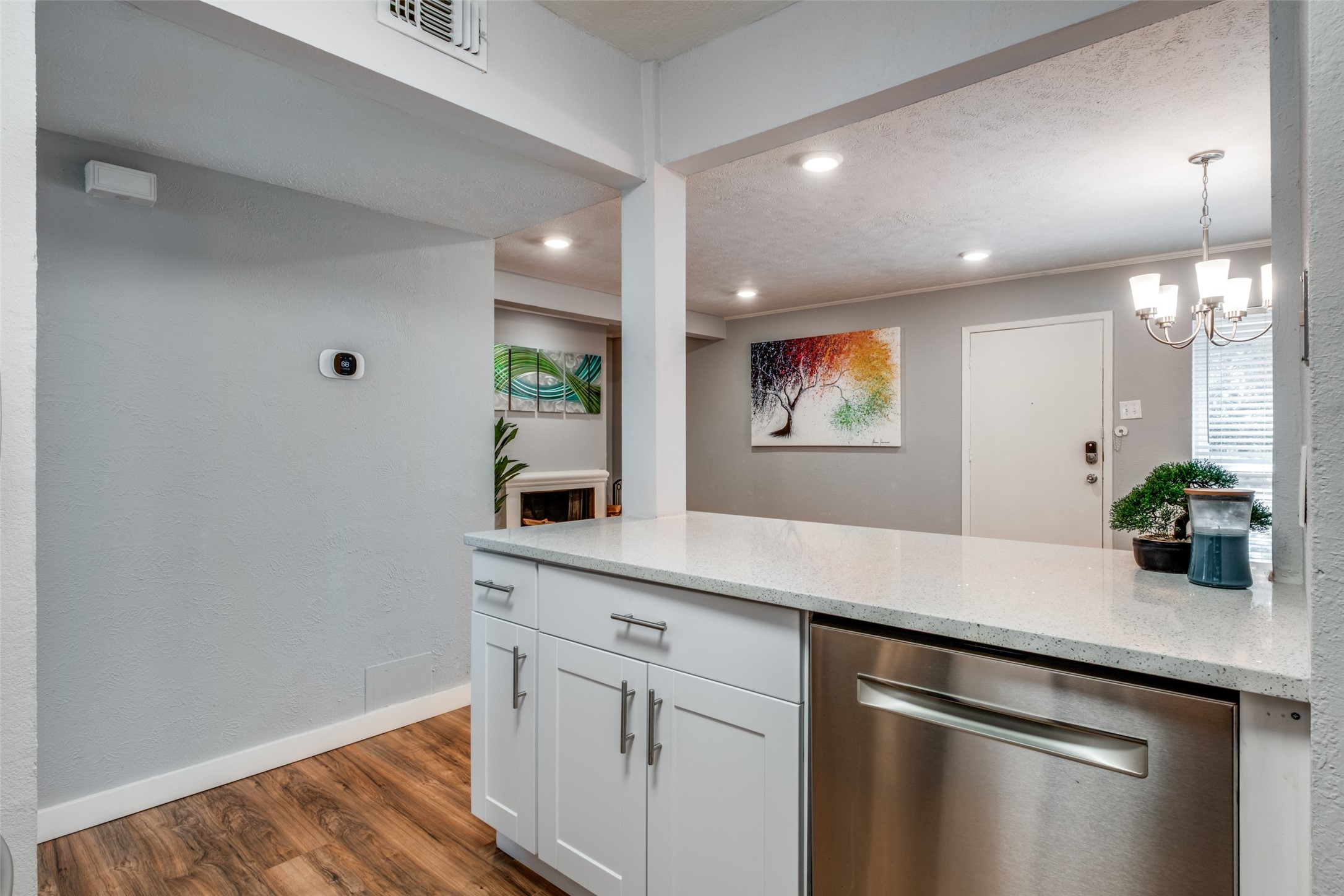 4317 Hartford Street Dallas TX 75219