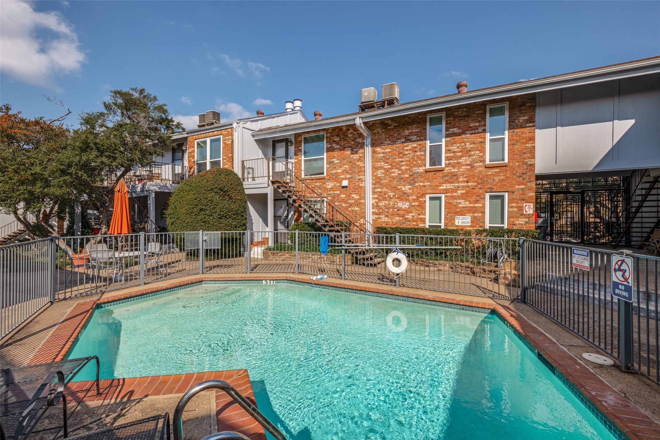 4317 Hartford Street Dallas TX 75219