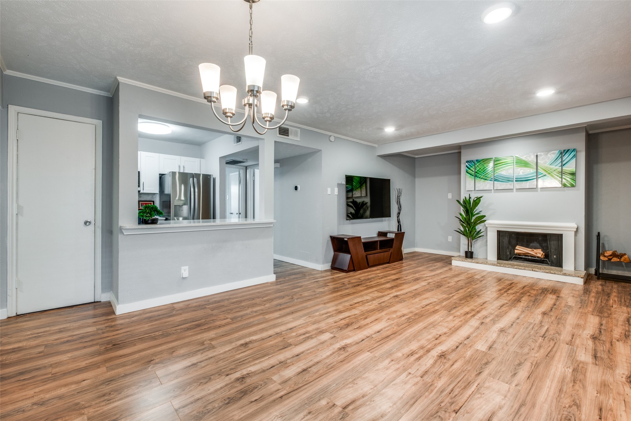 4317 Hartford Street Dallas TX 75219