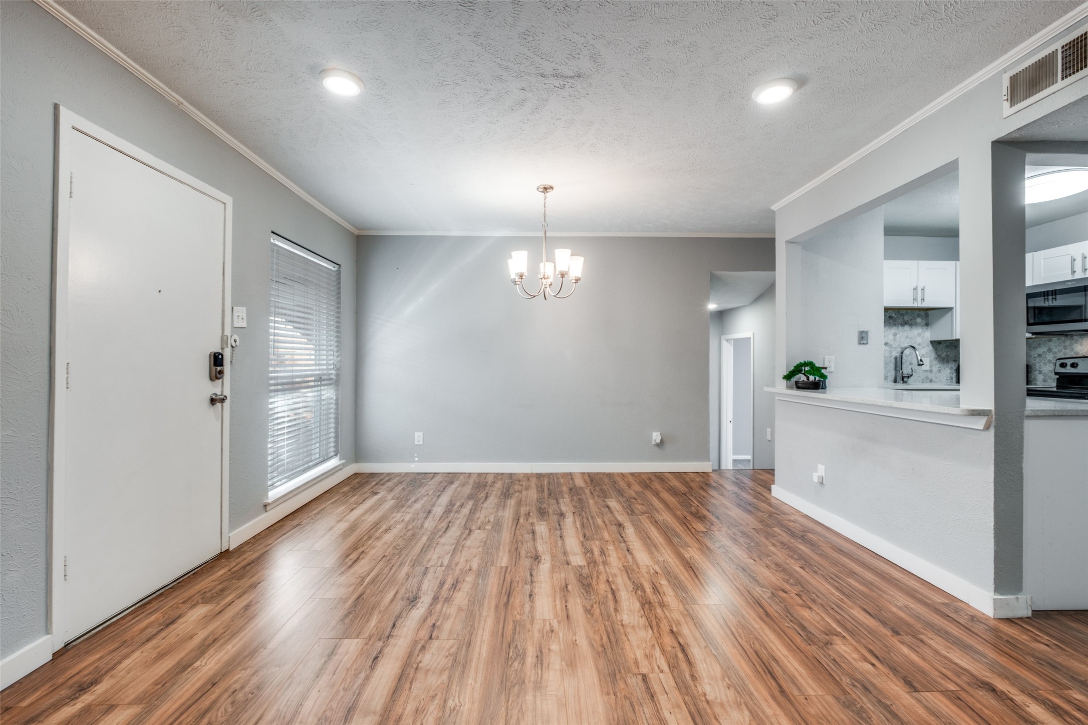 4317 Hartford Street Dallas TX 75219