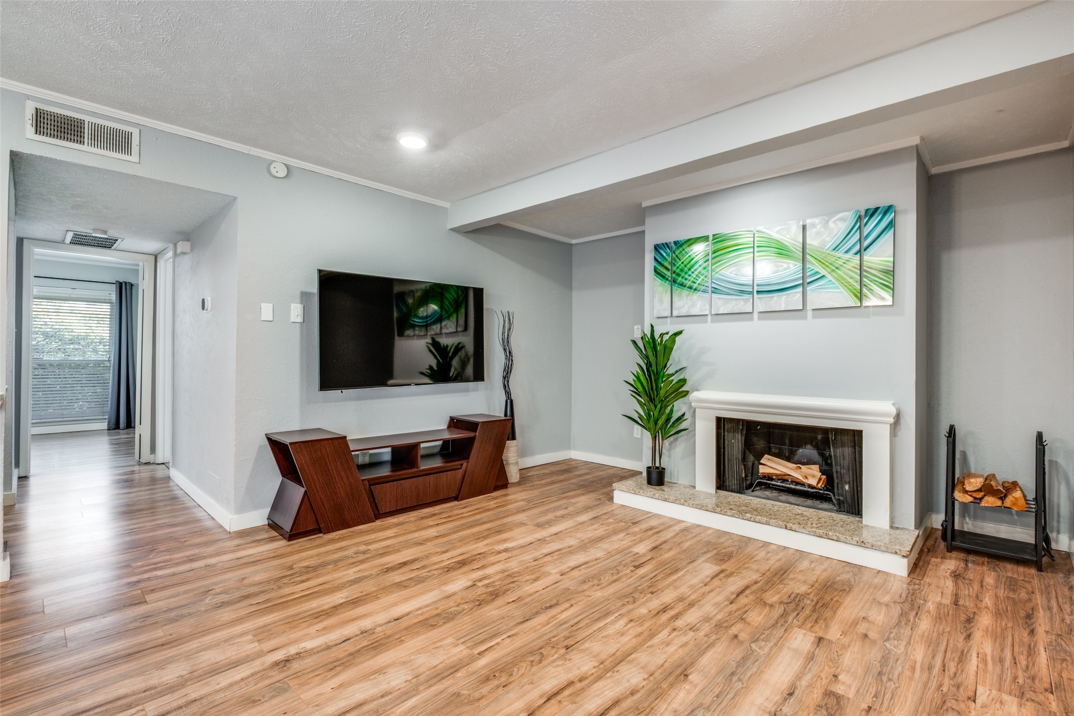 4317 Hartford Street Dallas TX 75219