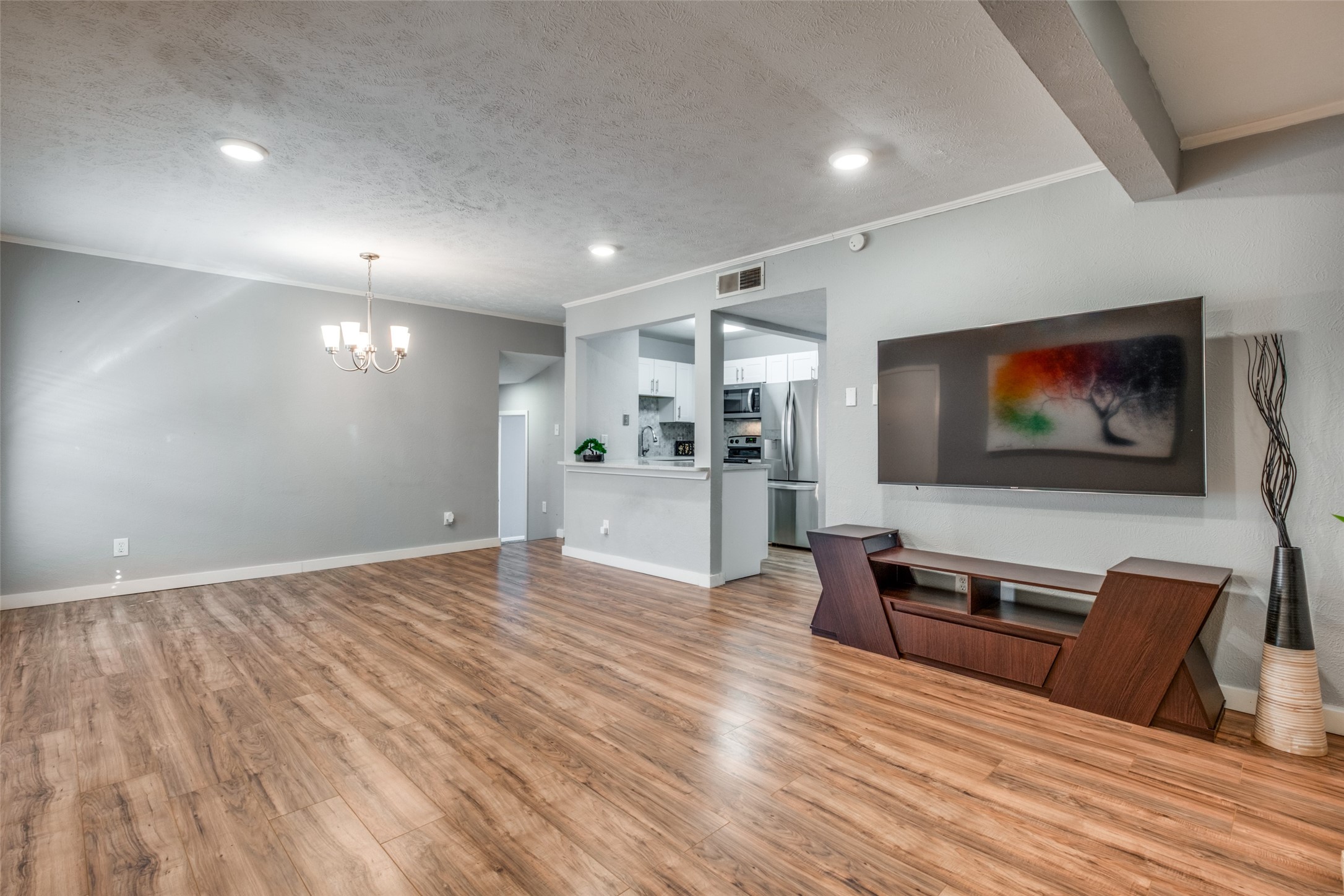 4317 Hartford Street Dallas TX 75219