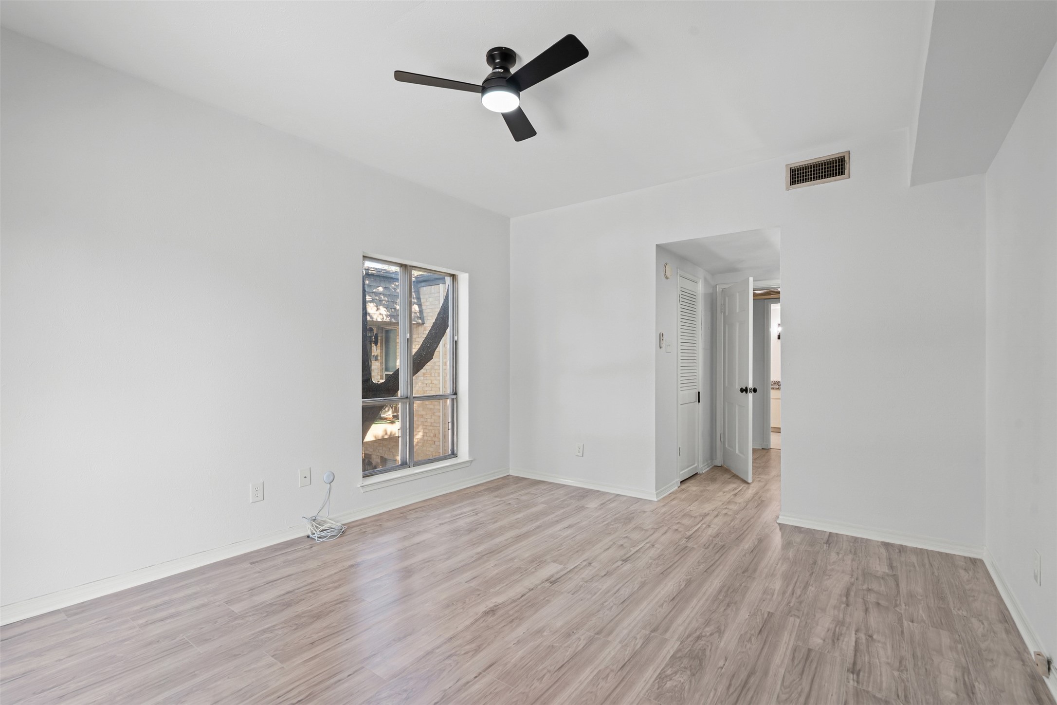 4320 Bellaire Drive S Fort Worth TX 76109