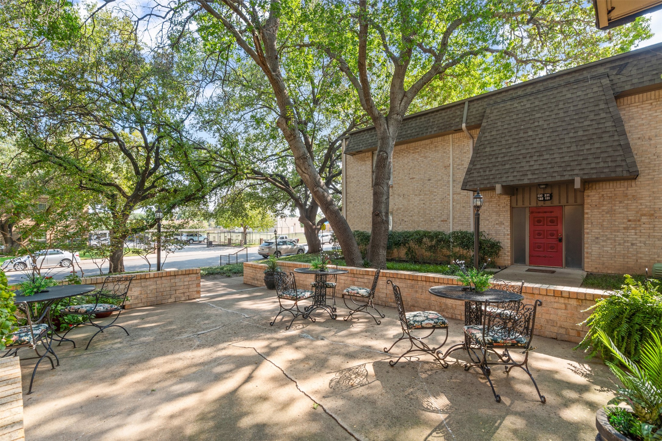 4320 Bellaire Drive S Fort Worth TX 76109