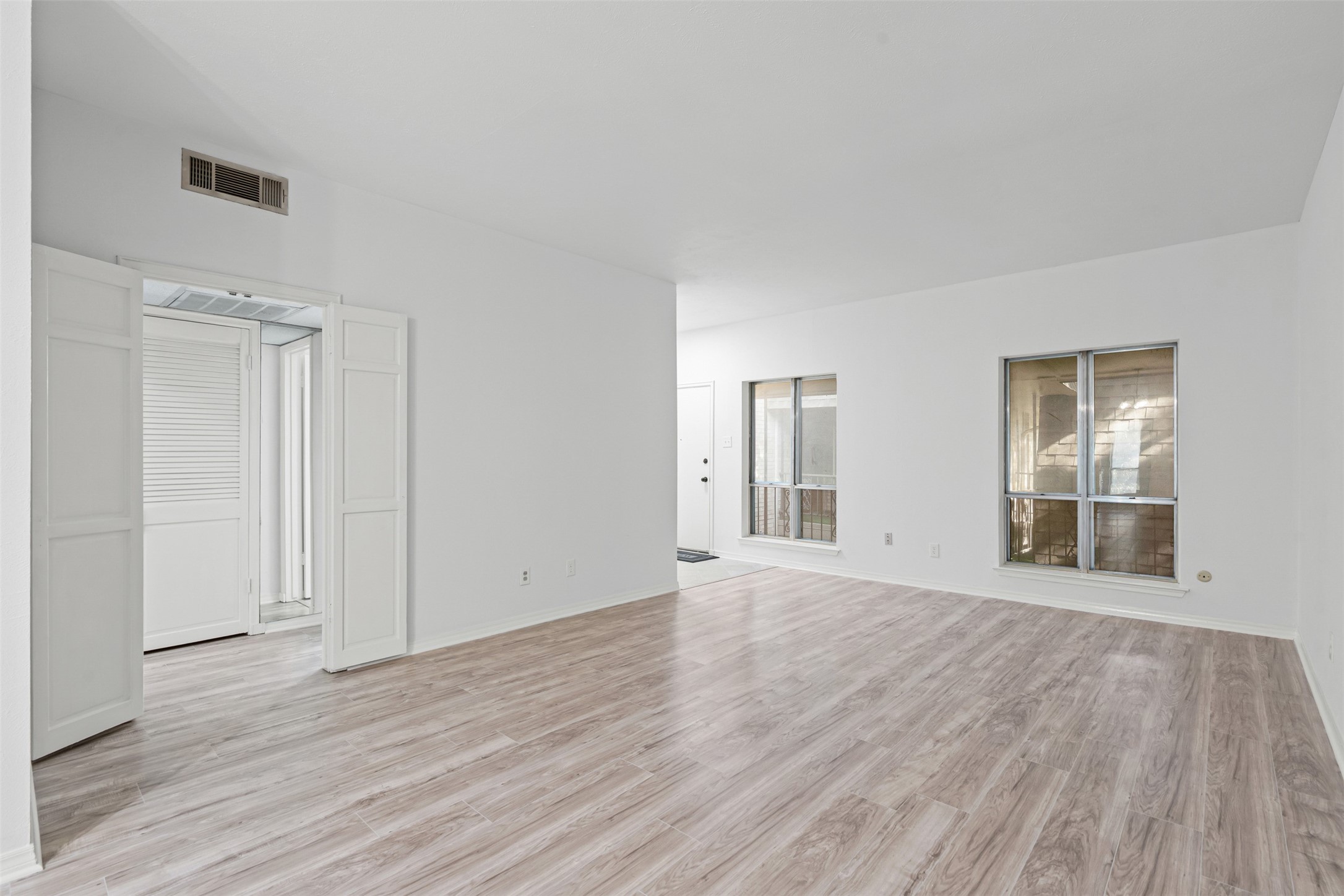 4320 Bellaire Drive S Fort Worth TX 76109