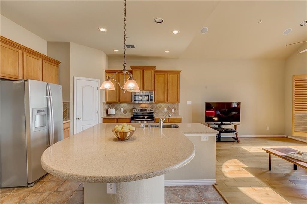 8728 Iron Horse Drive Irving TX 75063