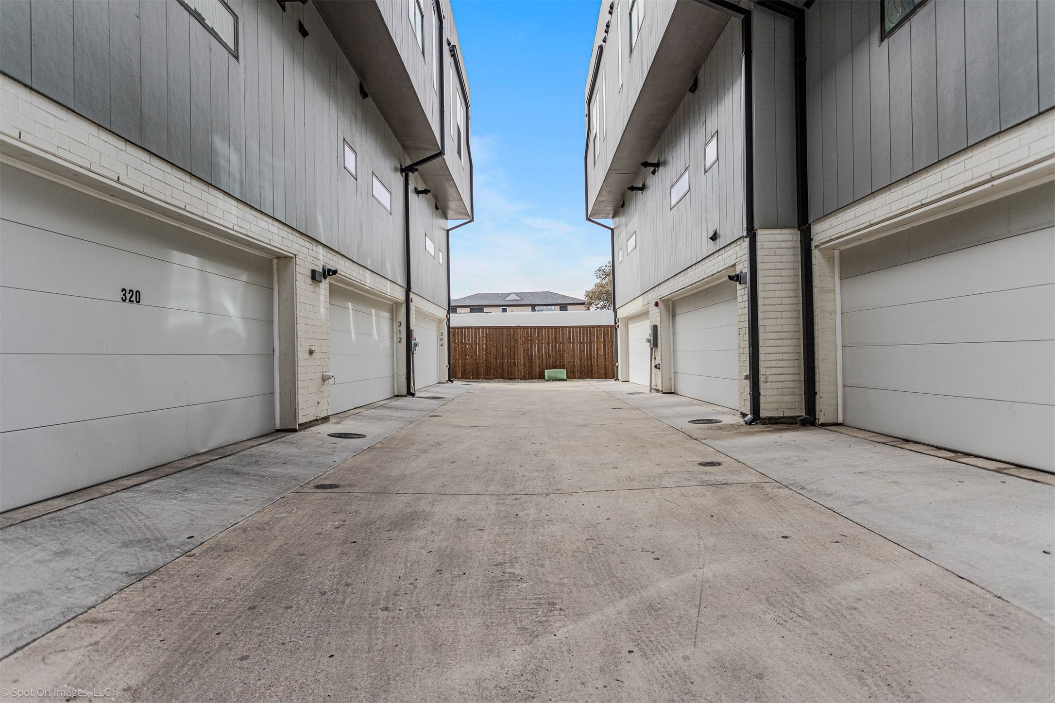 304 Mathey Court Dallas TX 75208