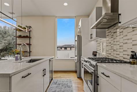 304 Mathey Court Dallas TX 75208