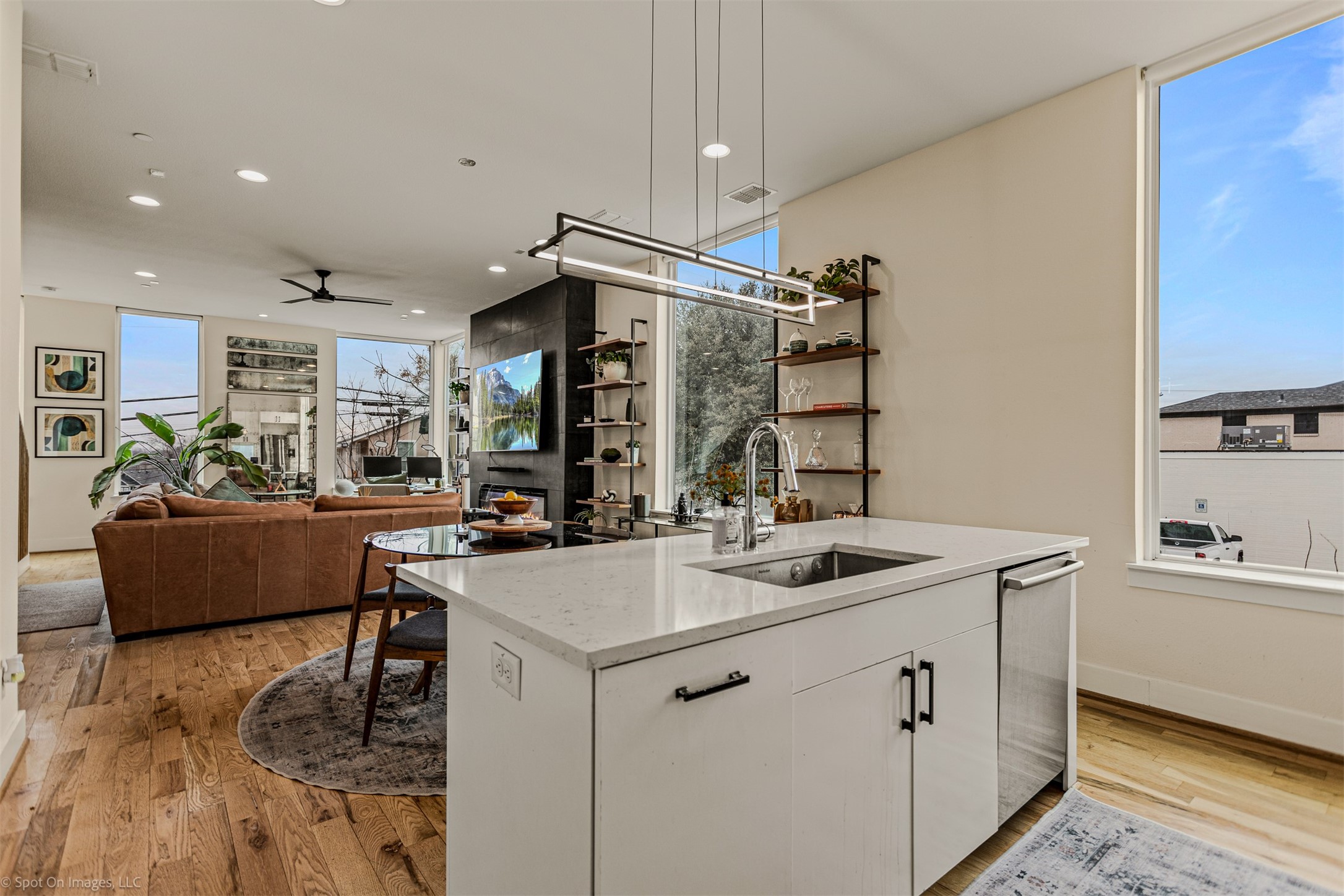 304 Mathey Court Dallas TX 75208