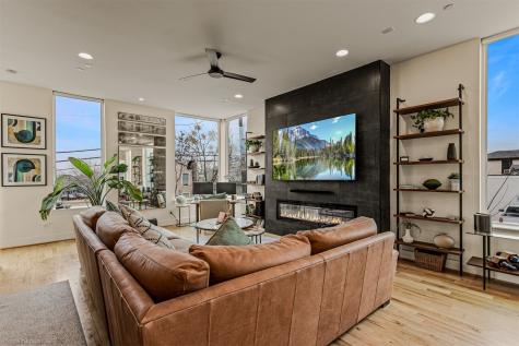304 Mathey Court Dallas TX 75208