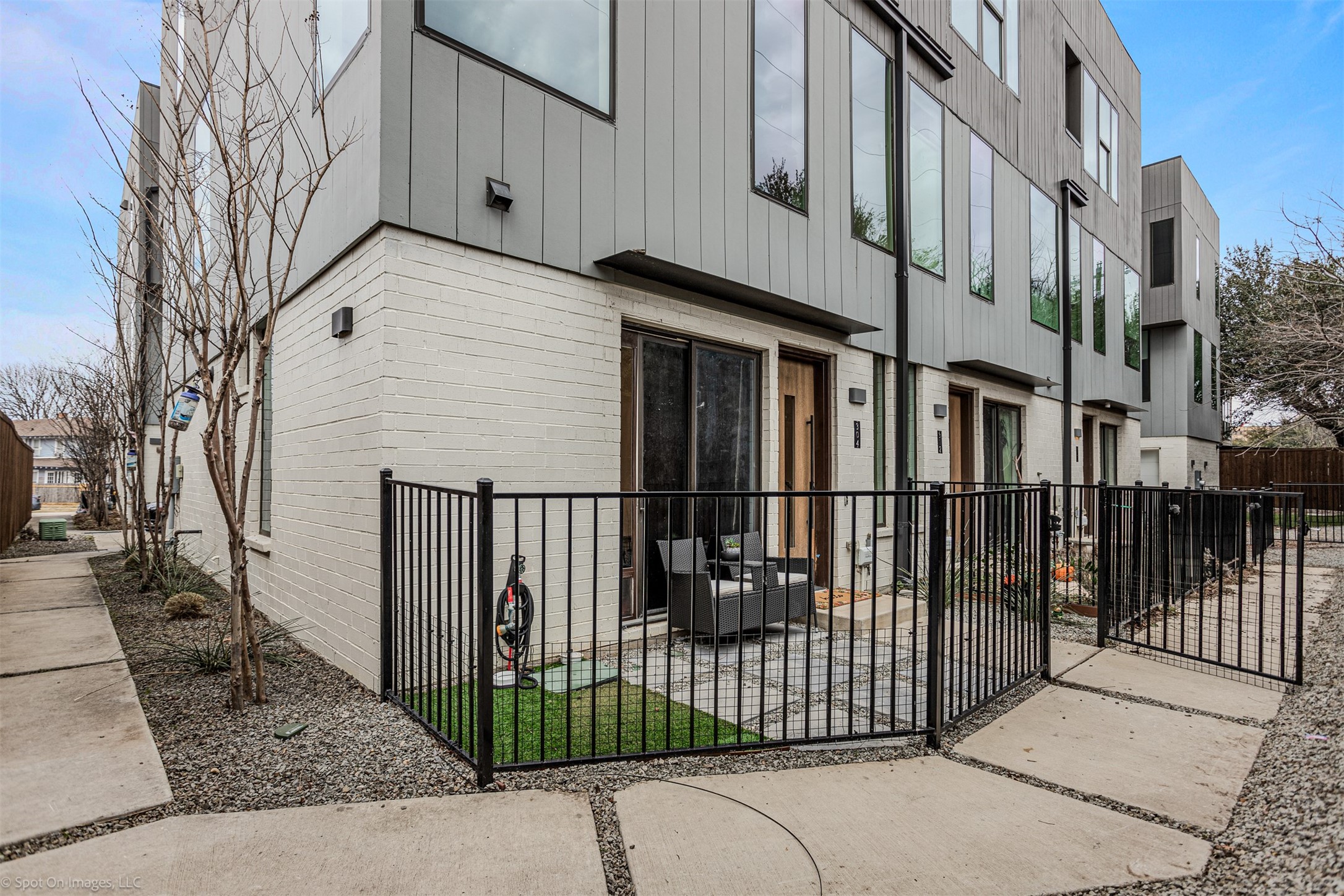 304 Mathey Court Dallas TX 75208
