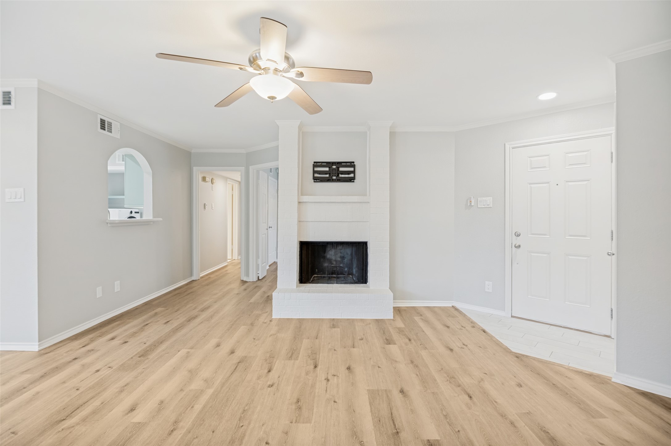 16301 Ledgemont Lane Addison TX 75001