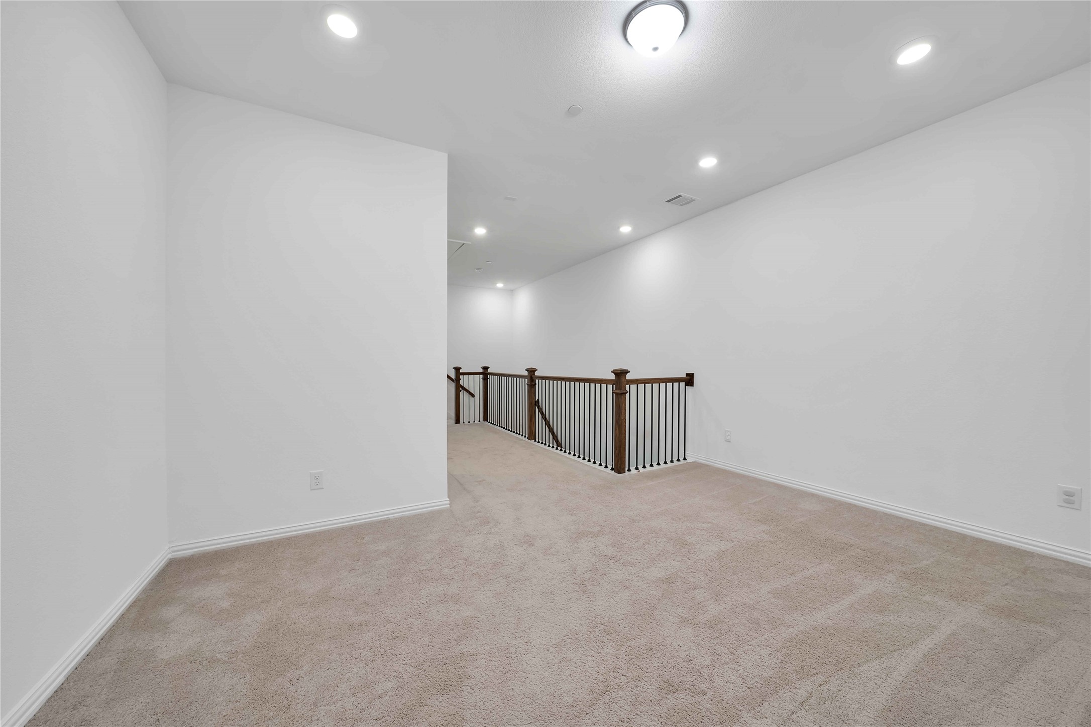 9916 Hennings Street Irving TX 75063