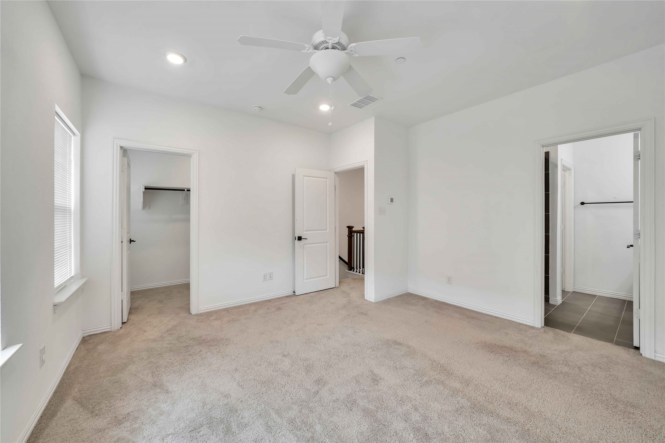 9916 Hennings Street Irving TX 75063
