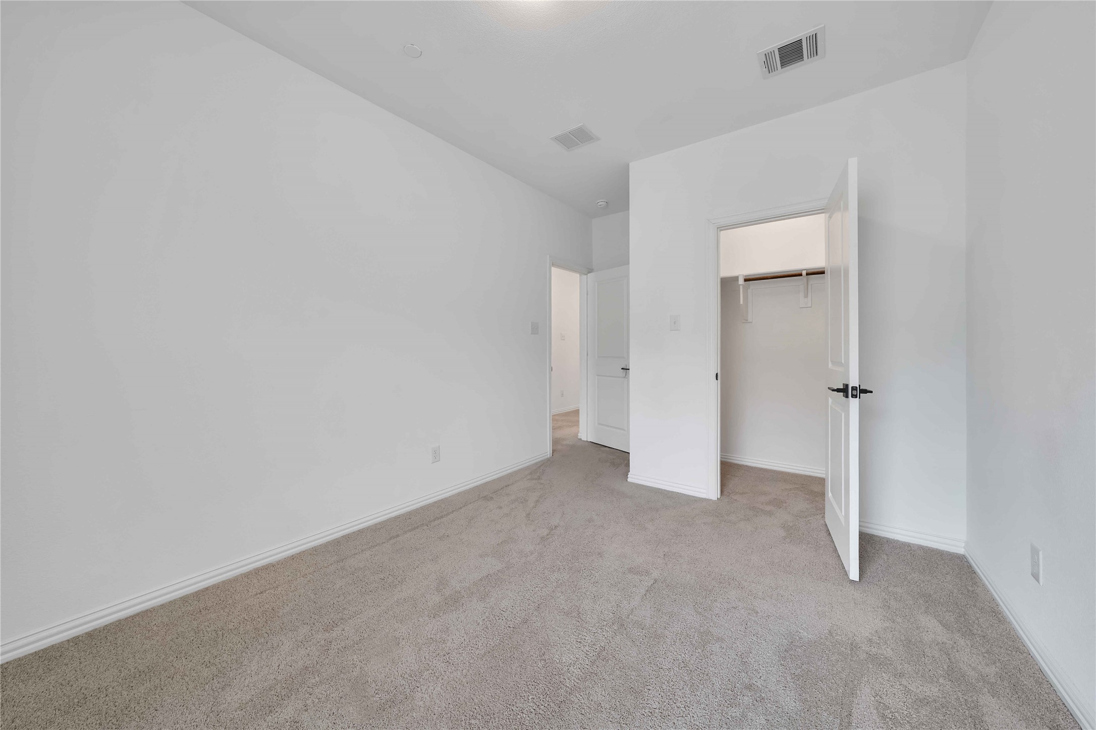 9916 Hennings Street Irving TX 75063