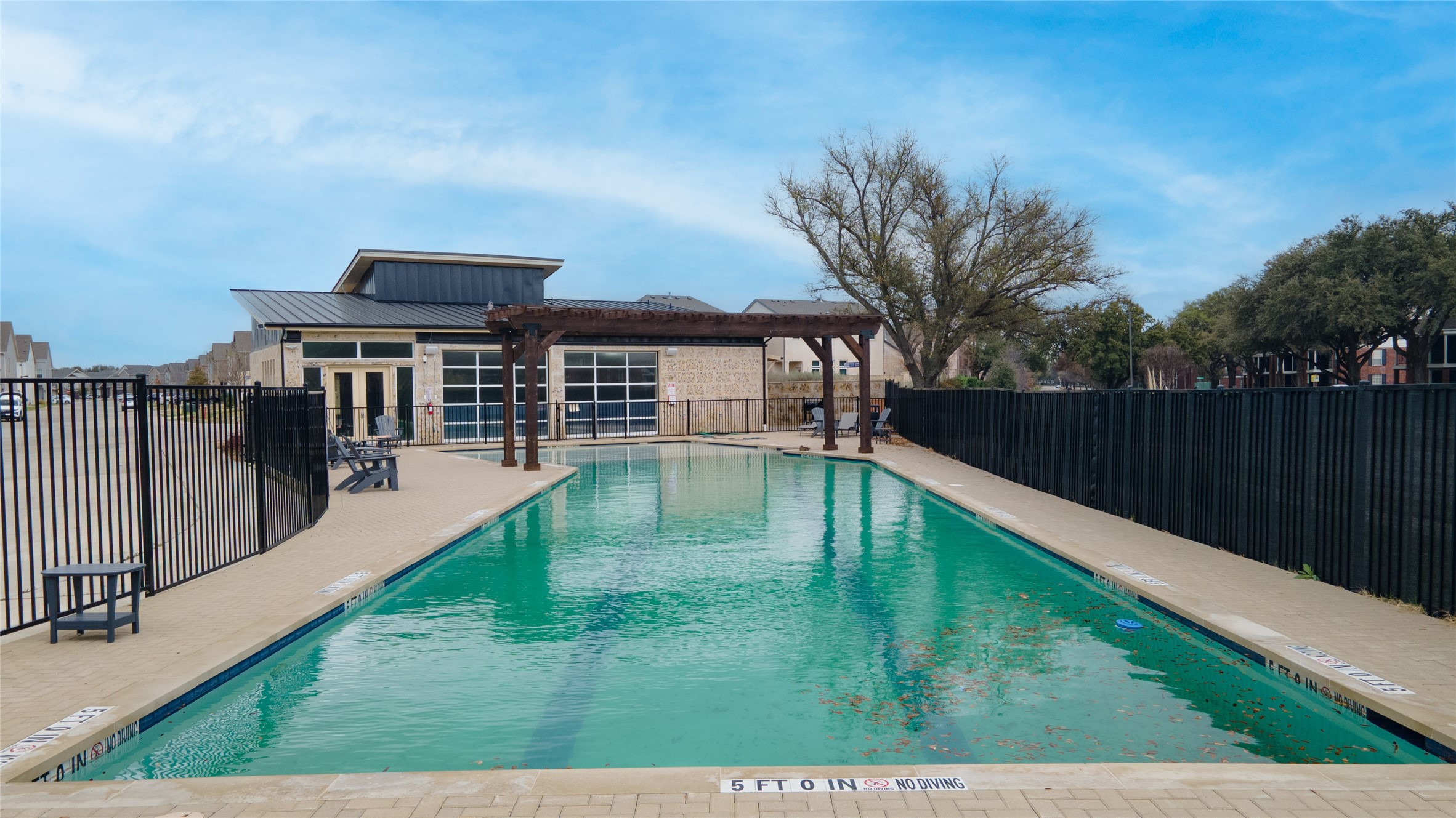9916 Hennings Street Irving TX 75063