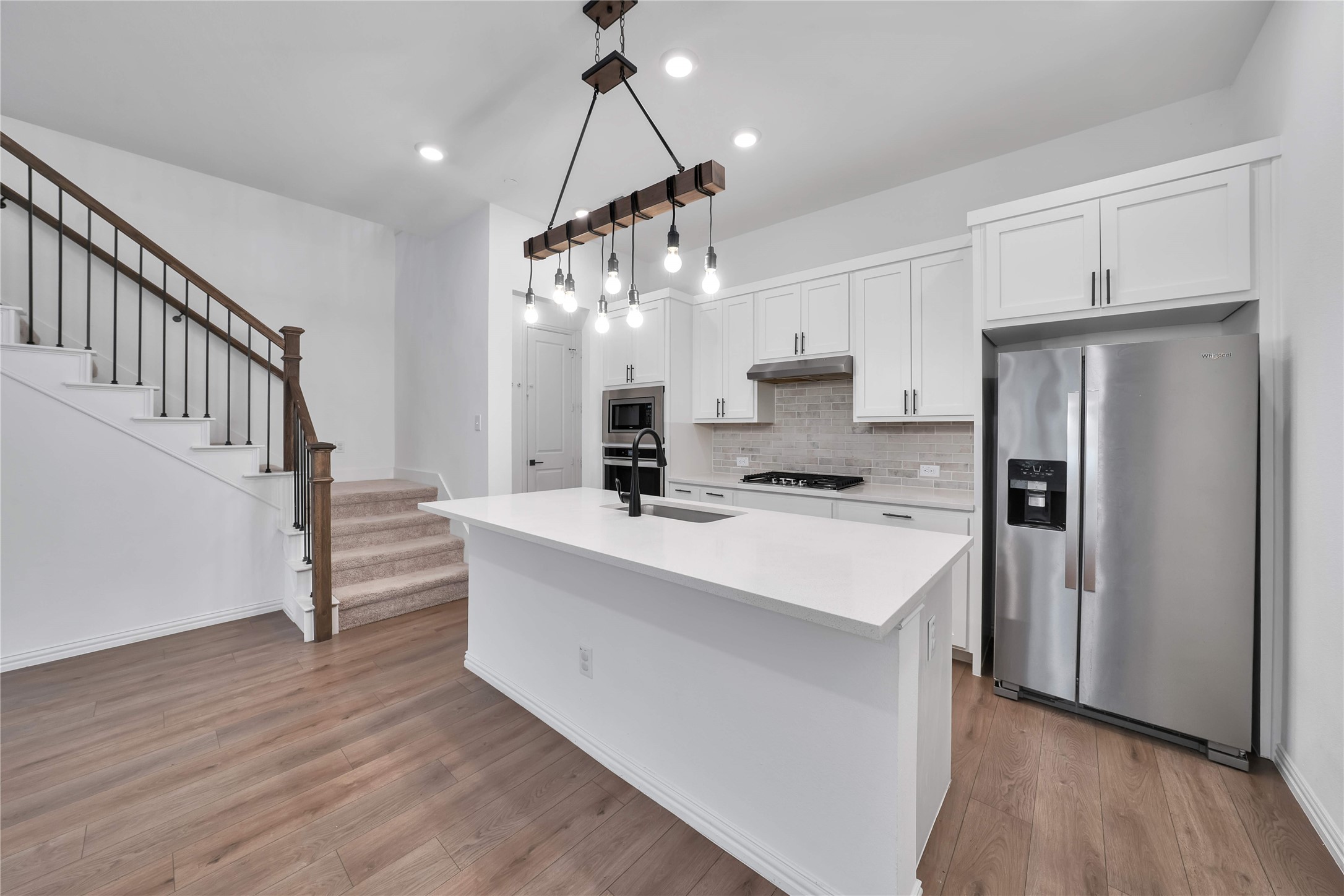 9916 Hennings Street Irving TX 75063