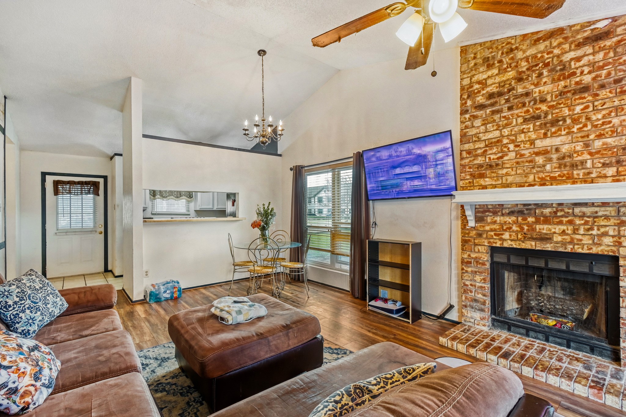 744 Lee Street Mesquite TX 75149