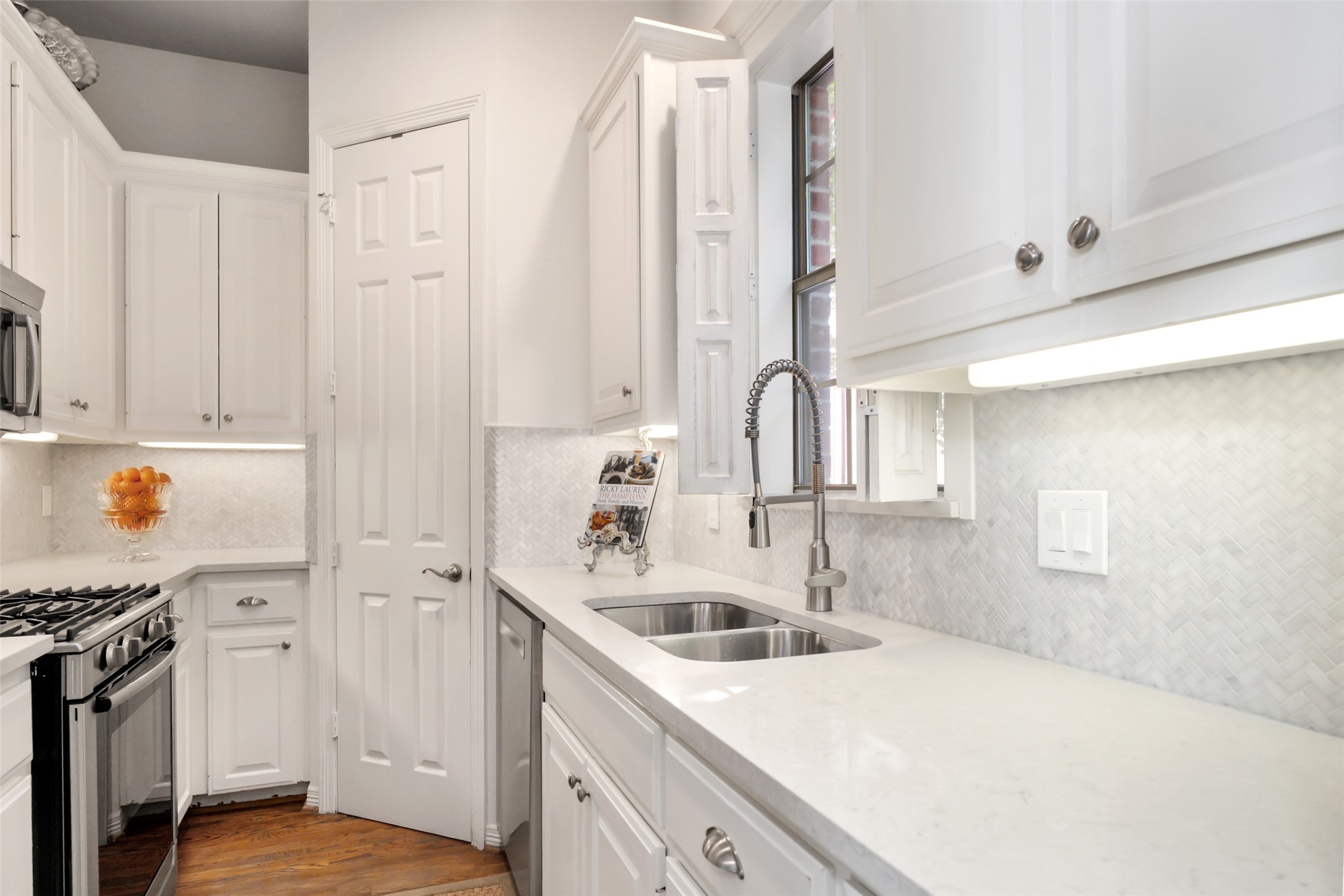 4222 Bowser Avenue Dallas TX 75219