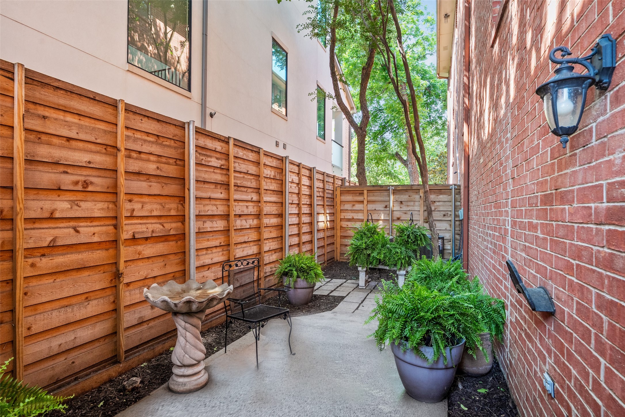 4222 Bowser Avenue Dallas TX 75219